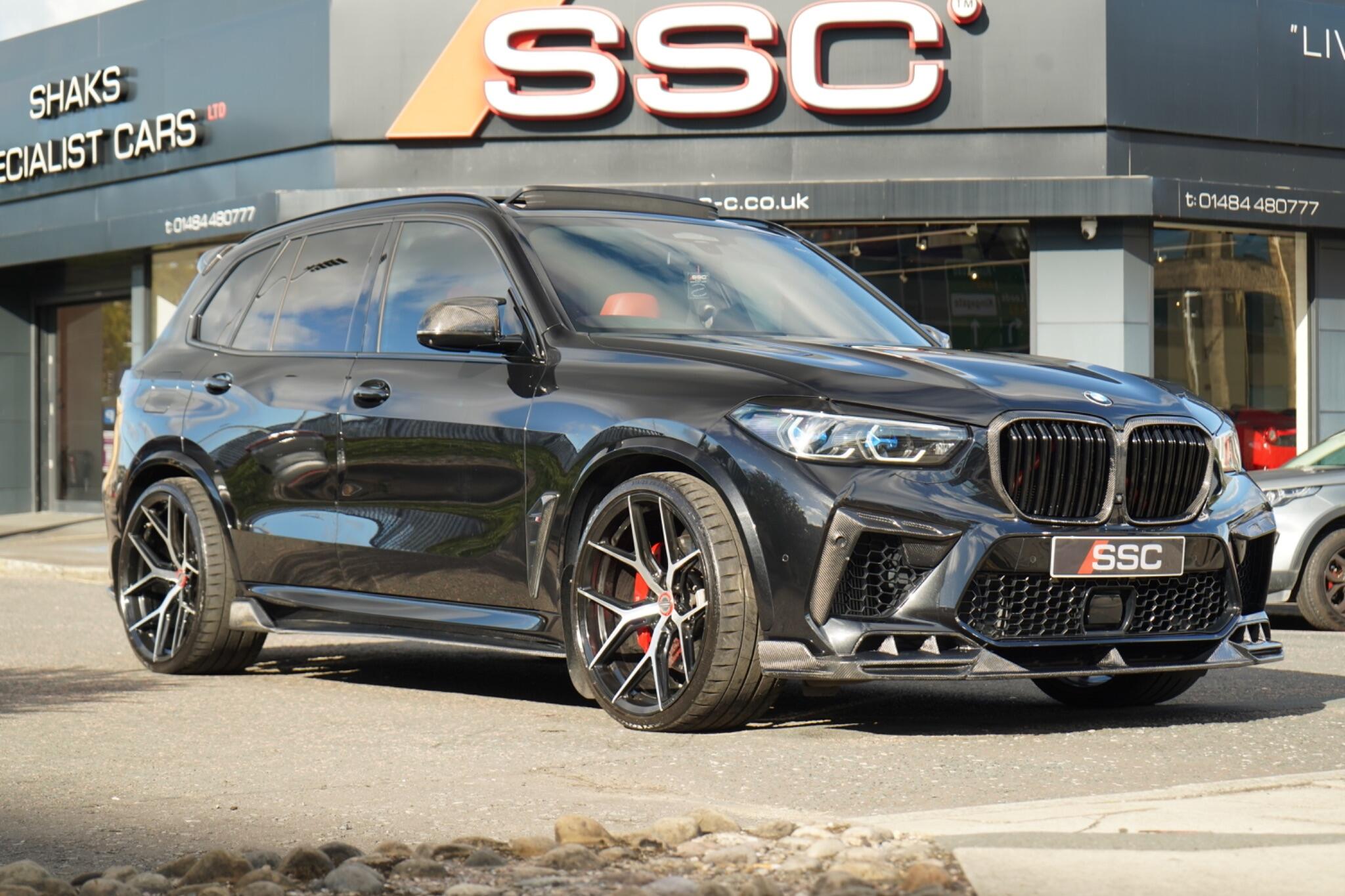 BMW X5 M view 4