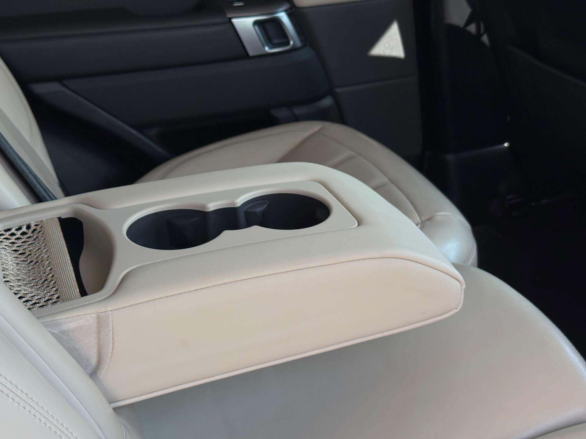 Land Rover Range Rover Sport view 28