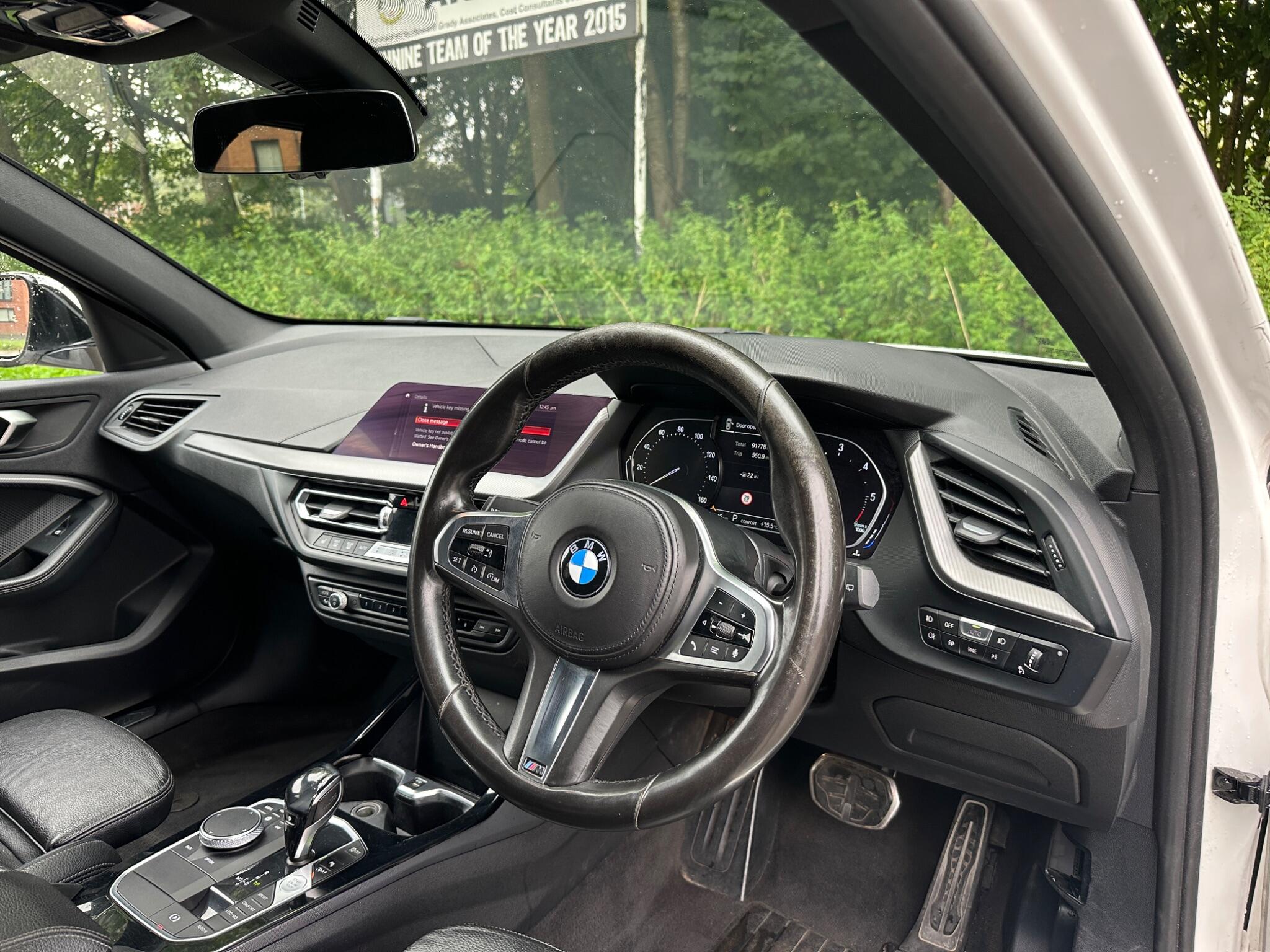 BMW 1 Series view 17