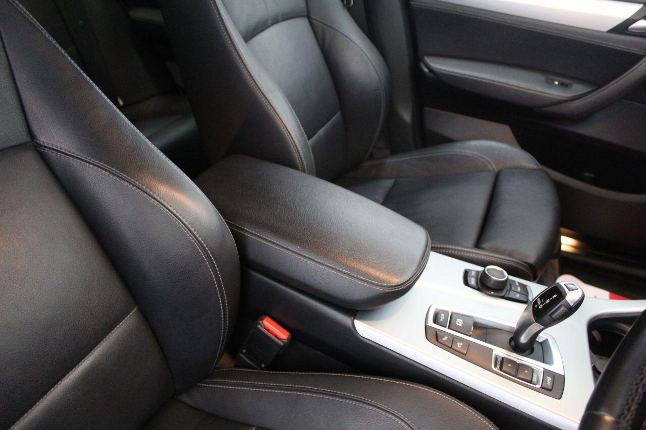BMW X3 view 45