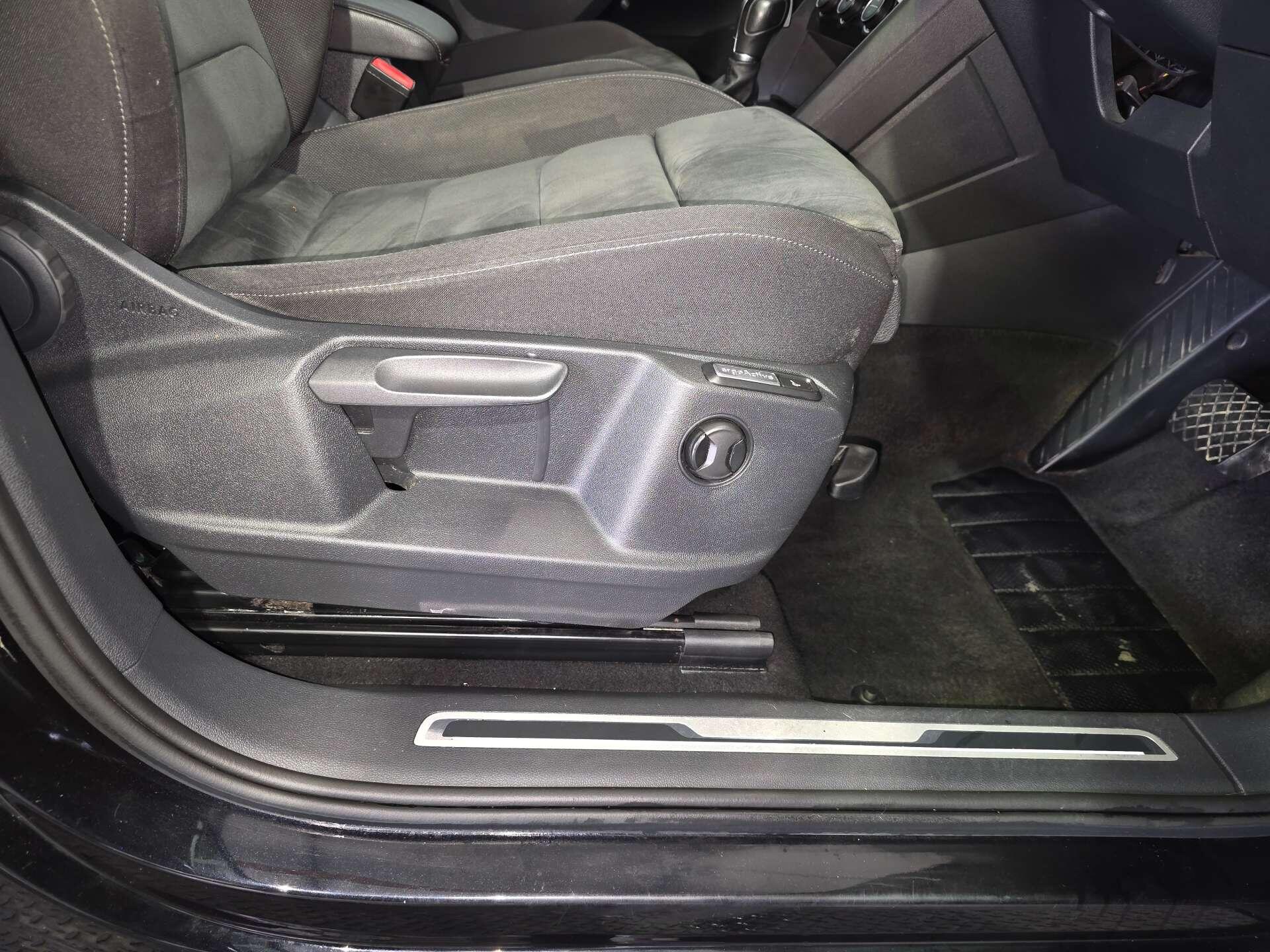 Volkswagen Tiguan view 39