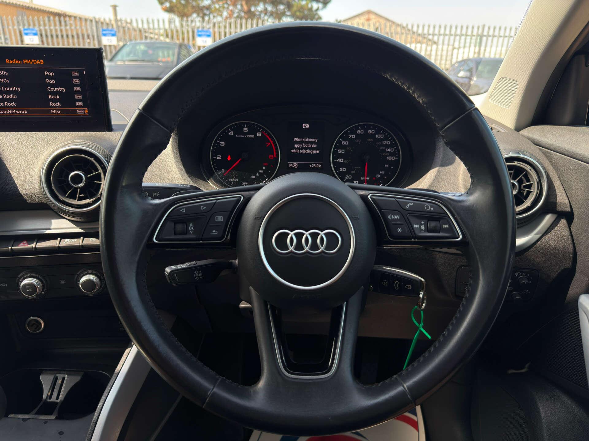 Audi Q2 view 52