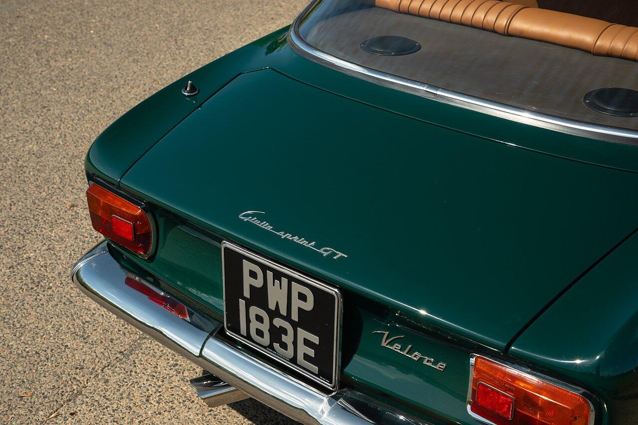 Alfa Romeo Giulia view 116