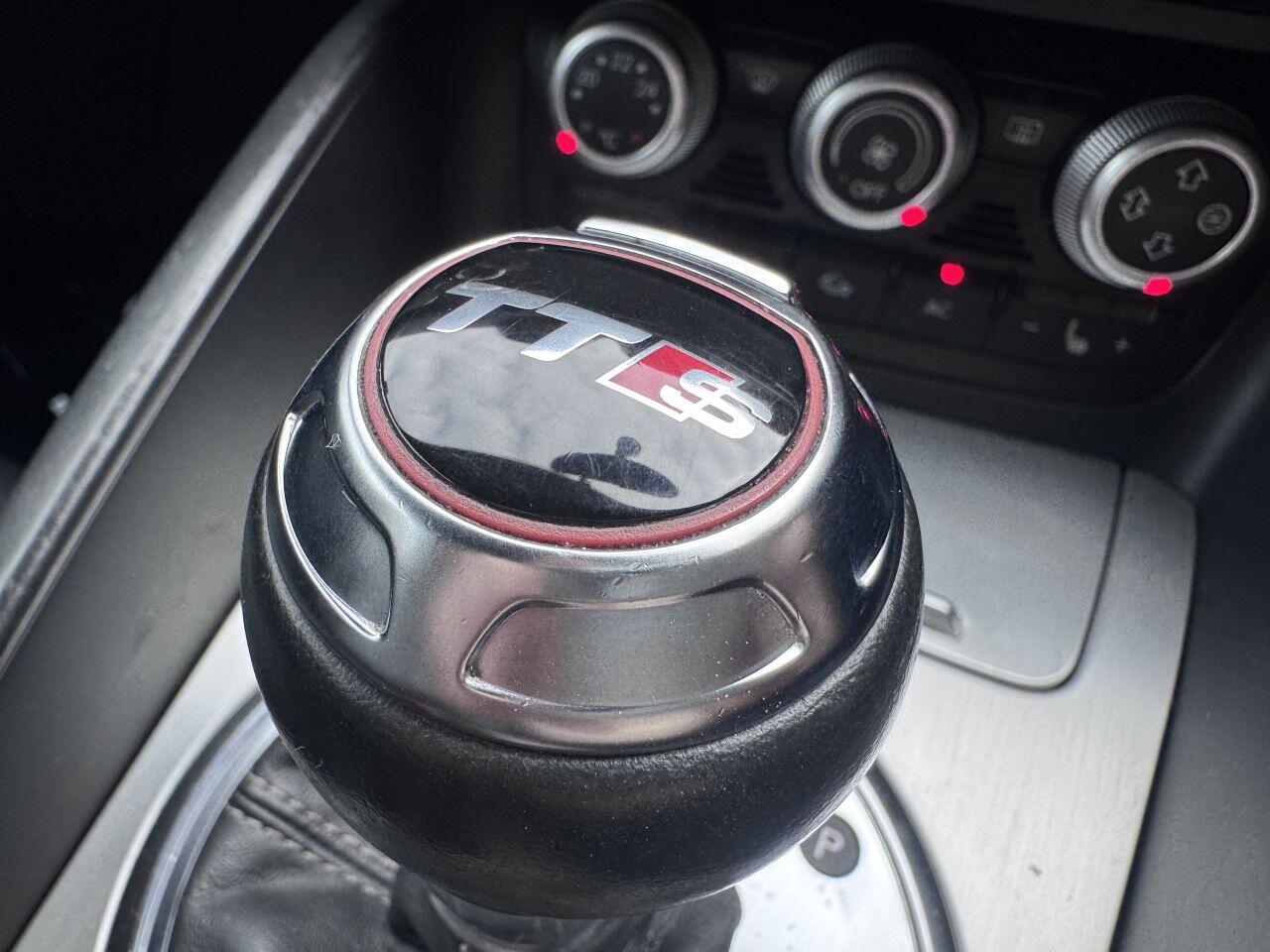 Audi TTS view 40