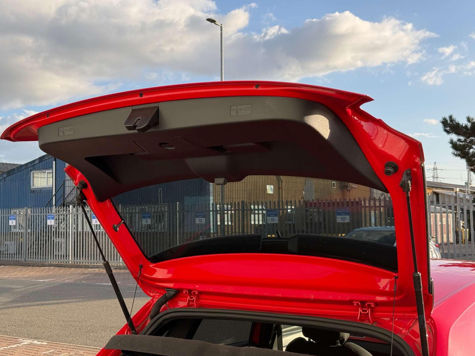 Volkswagen Polo view 18