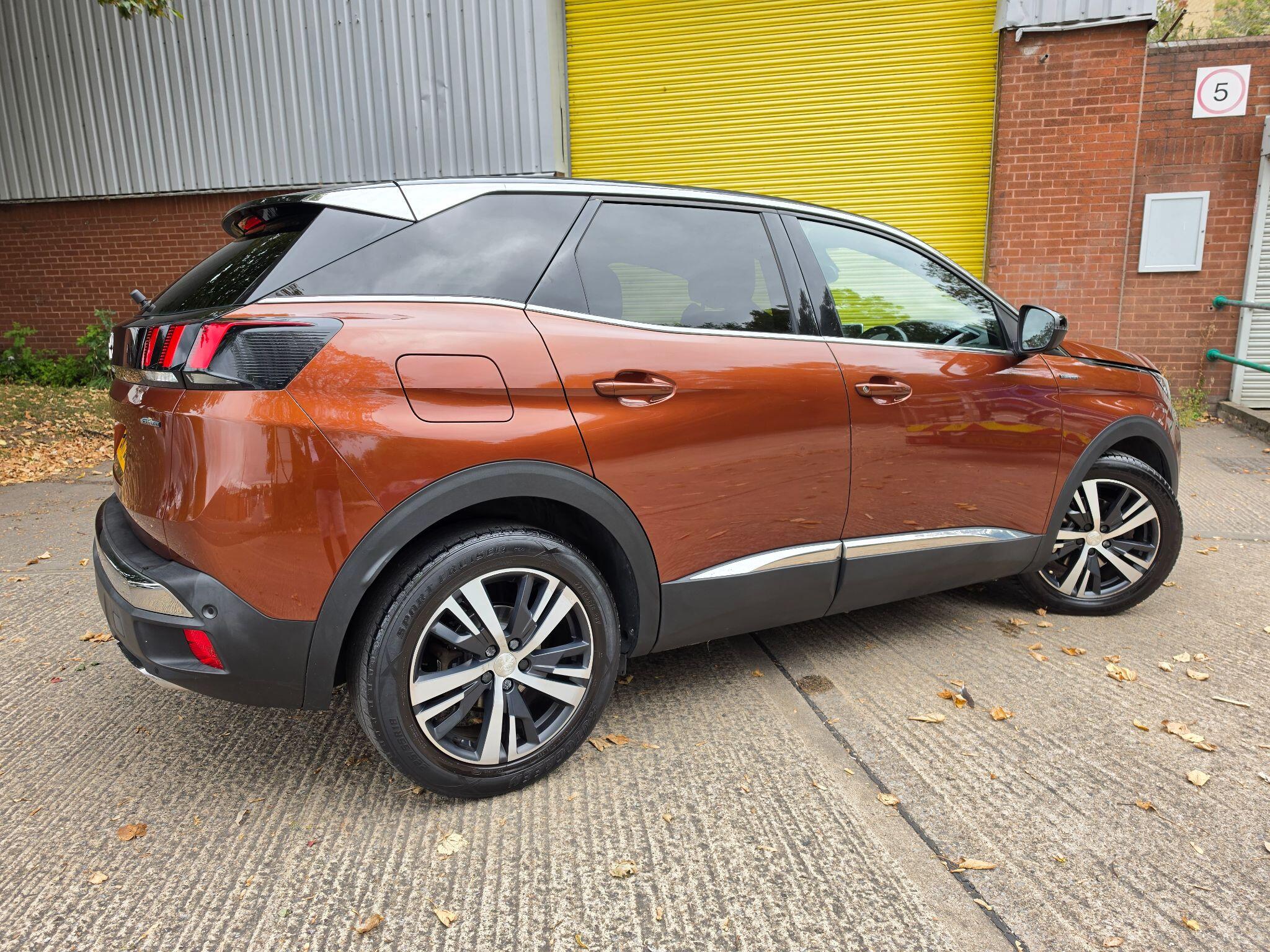 Peugeot 3008 view 12