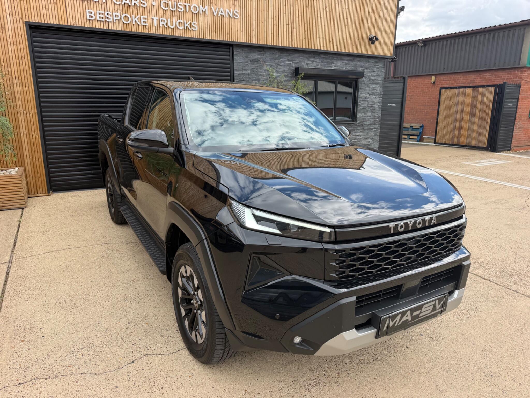 Toyota Hilux view 7
