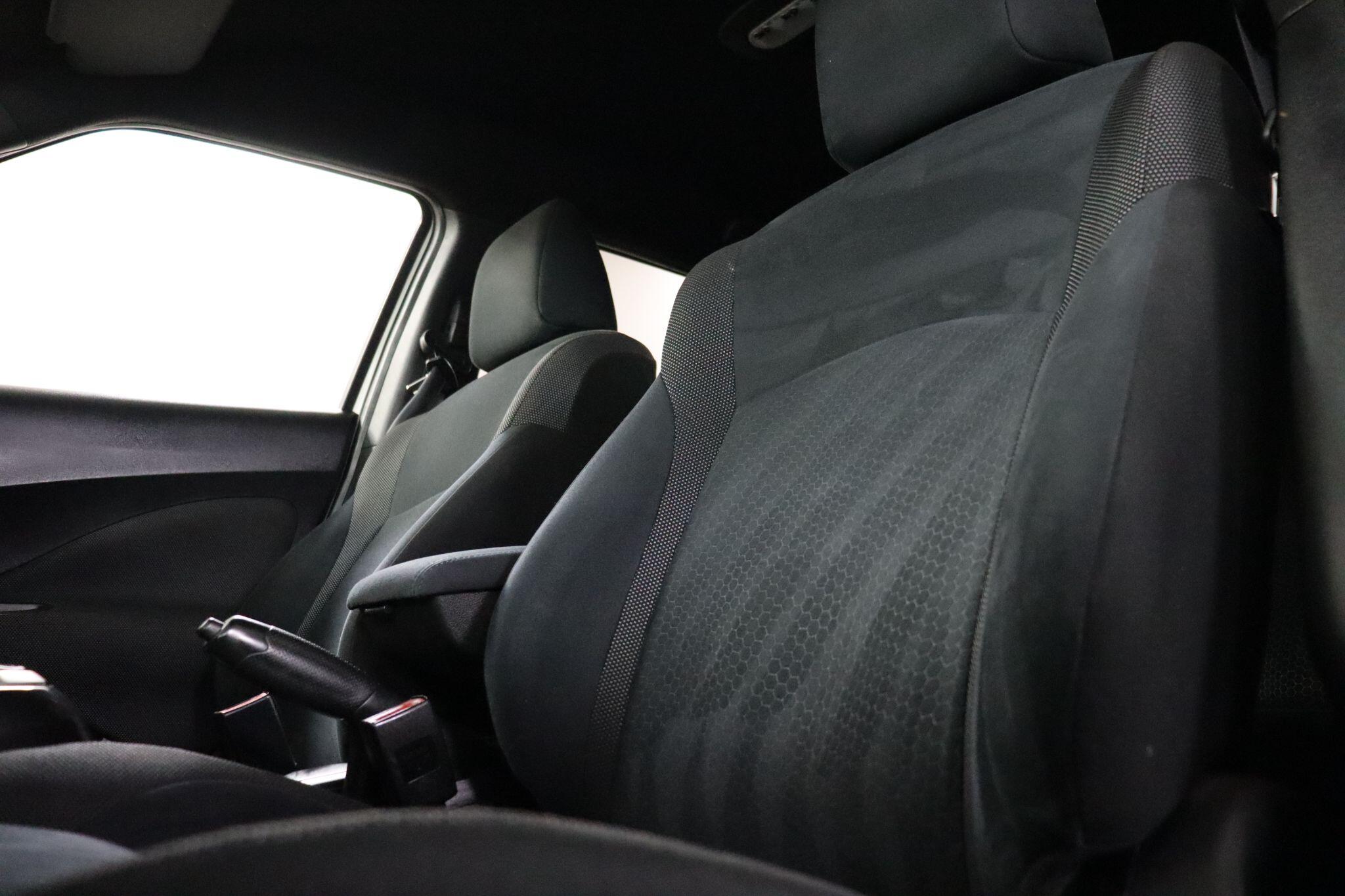 Nissan Juke view 35