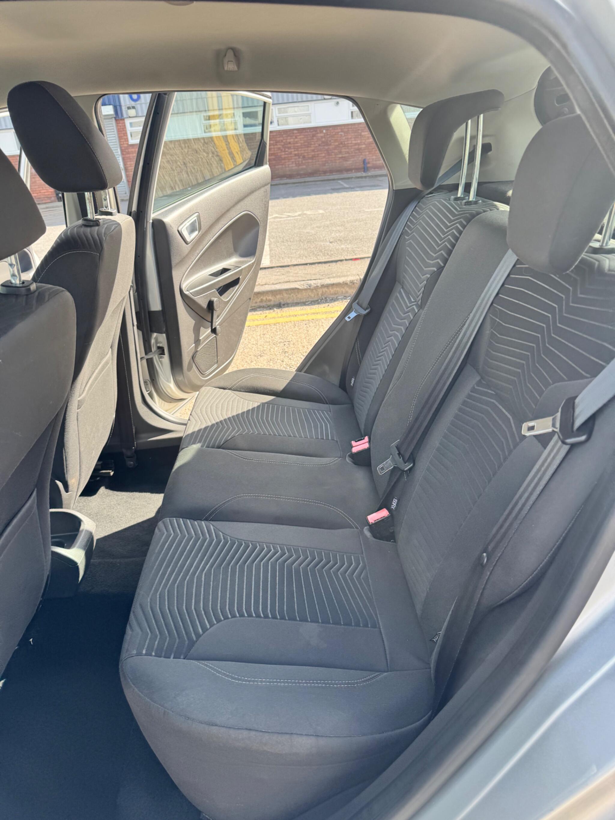 Ford Fiesta view 28