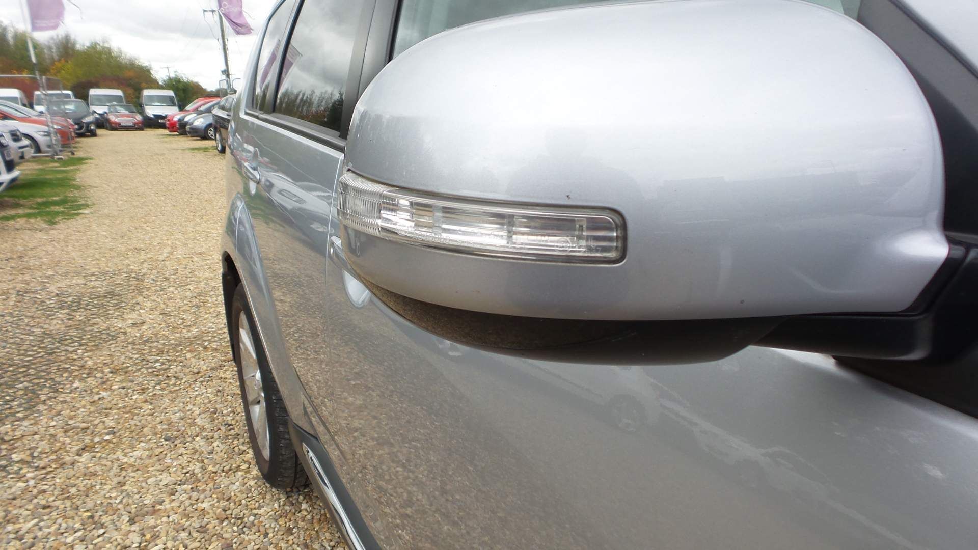 Mitsubishi Outlander view 20