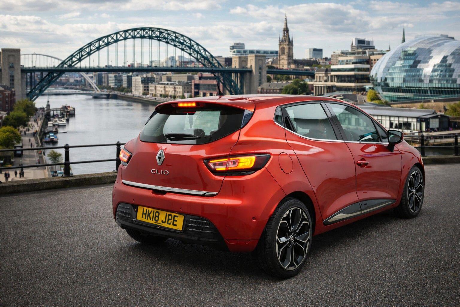 Renault Clio view 21