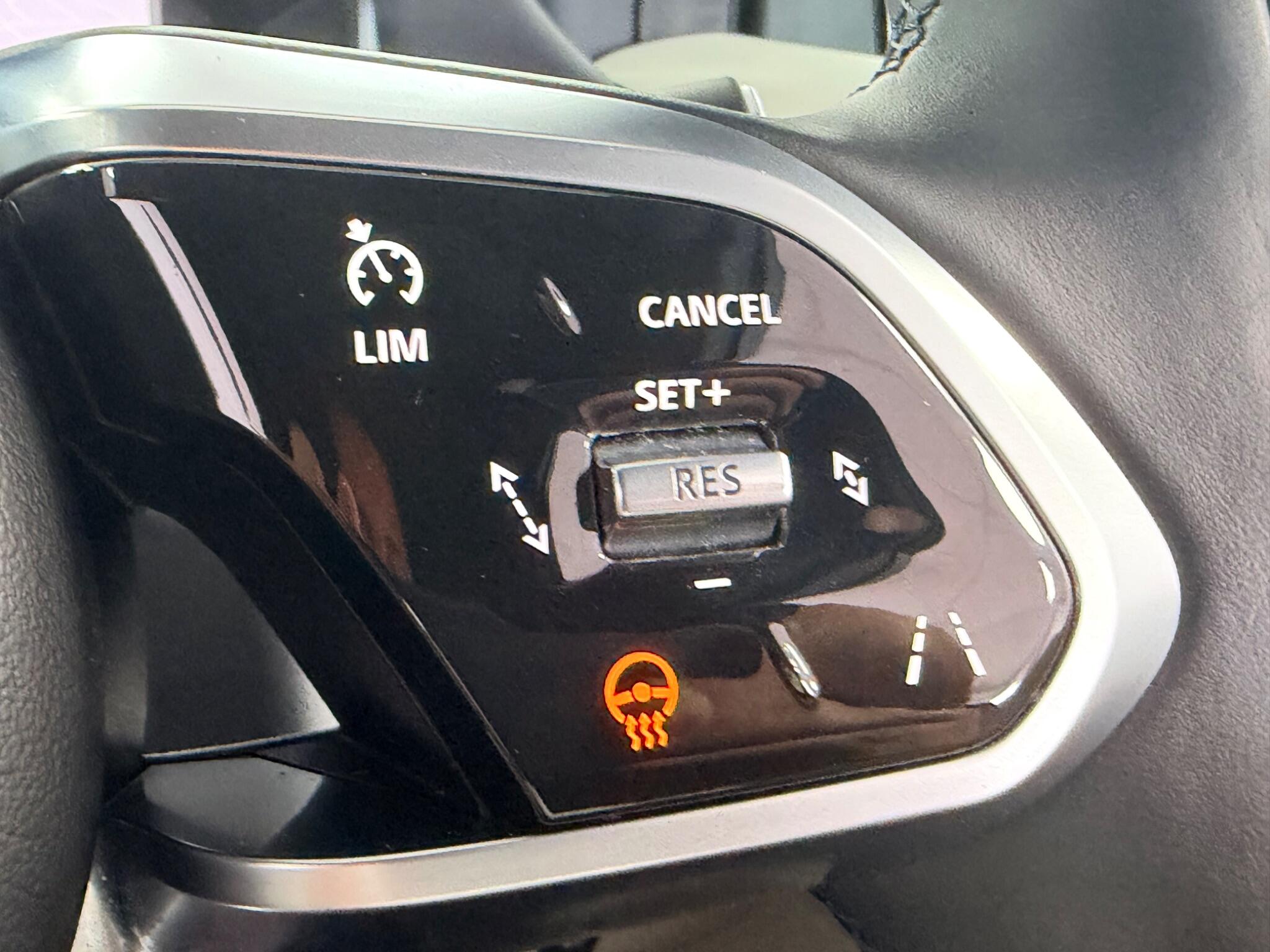 Jaguar I-Pace view 33