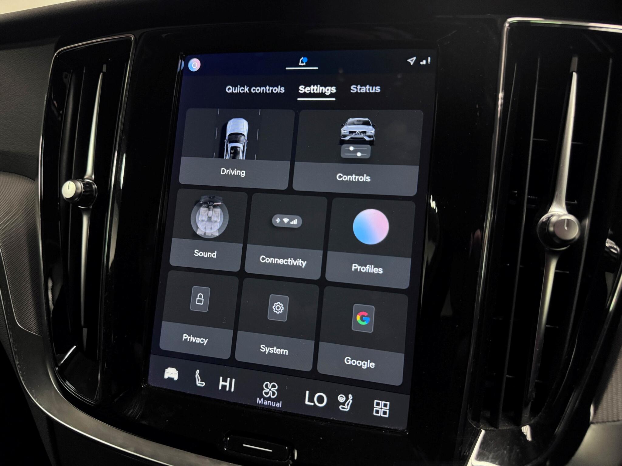 Volvo V60 Cross Country view 47