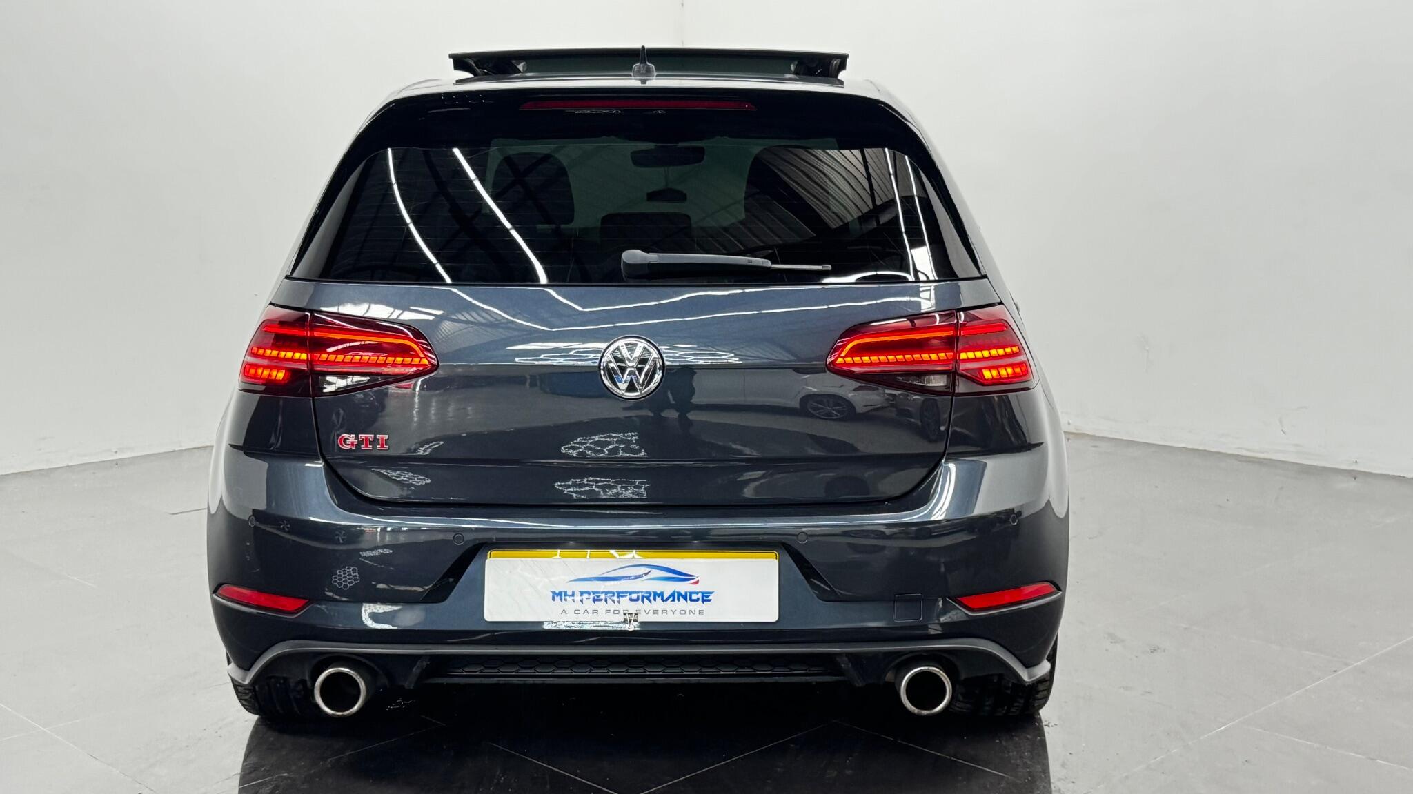 Volkswagen Golf view 31