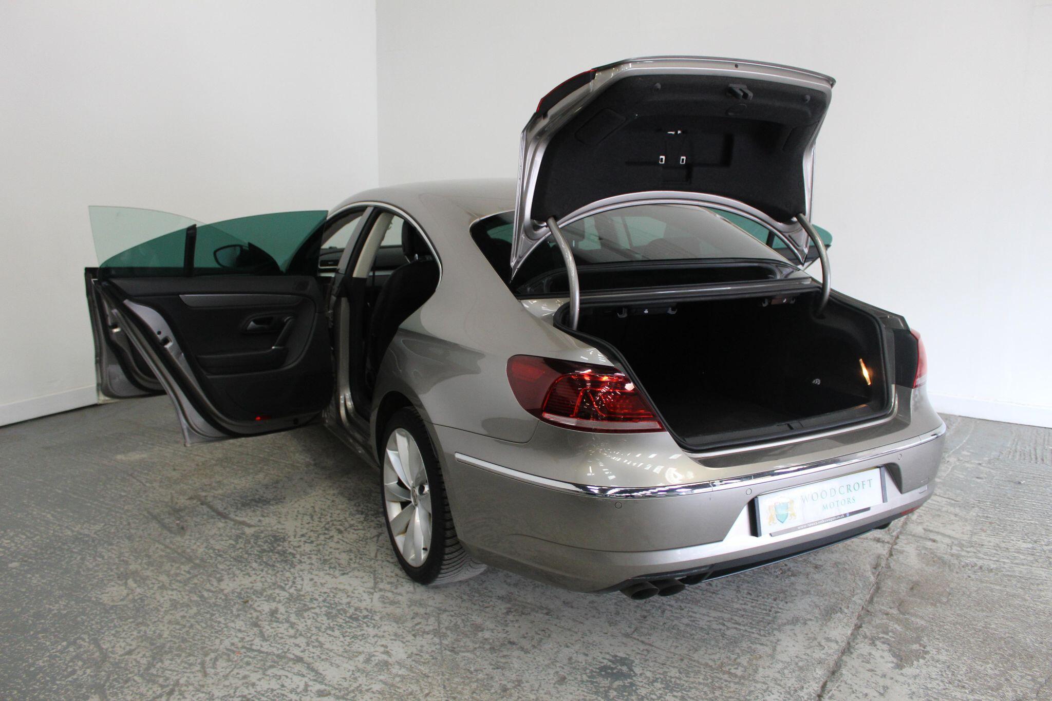 Volkswagen CC view 21