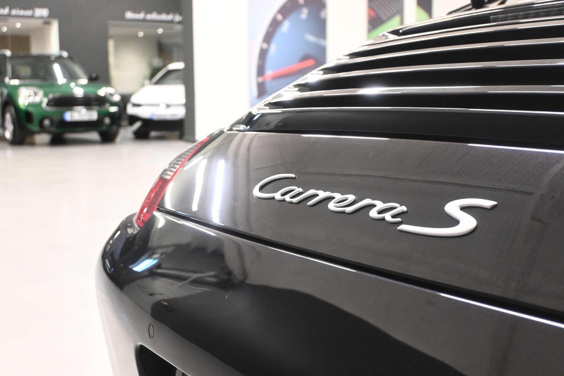 Porsche 911 view 42