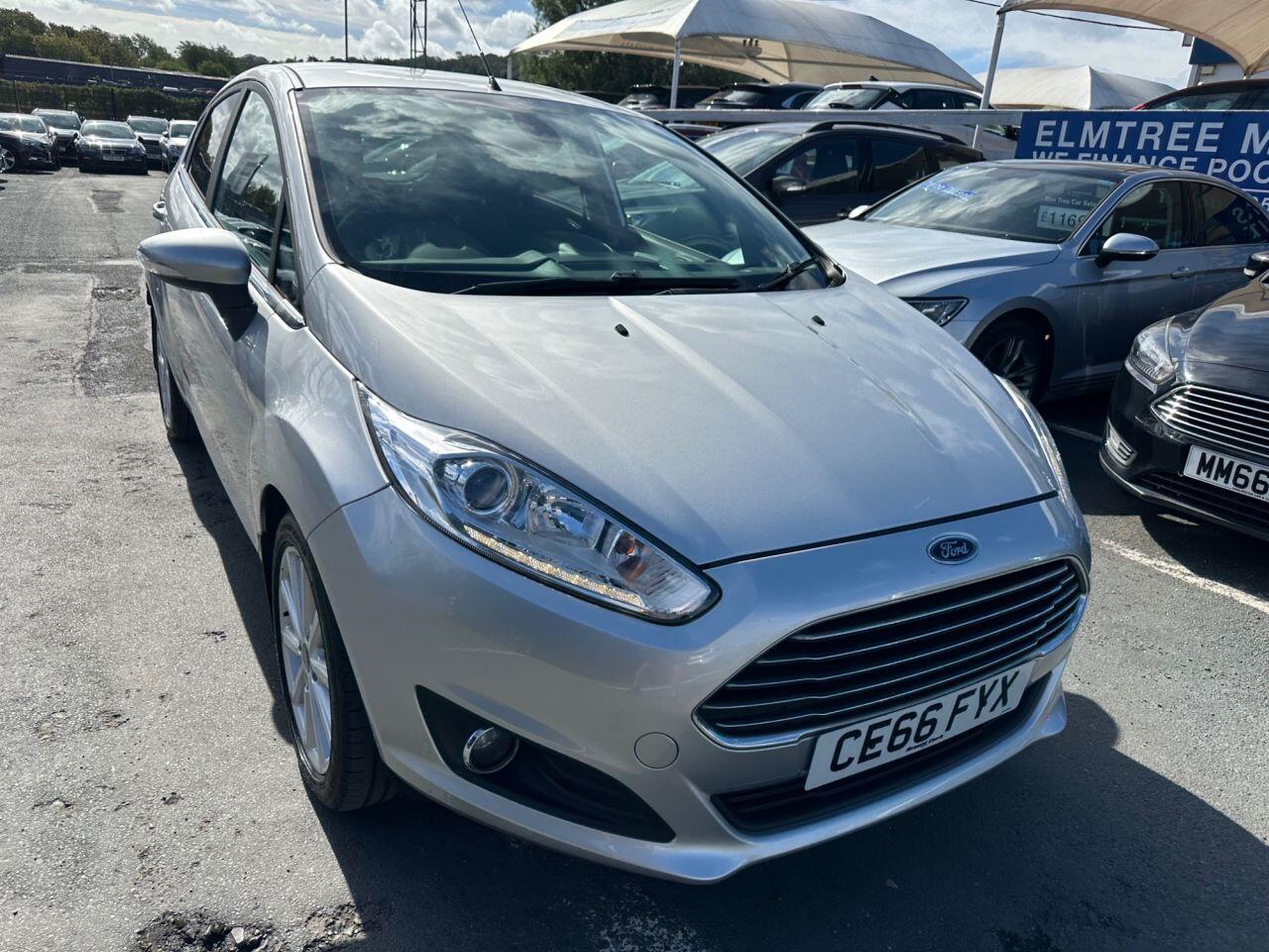 Ford Fiesta view 5