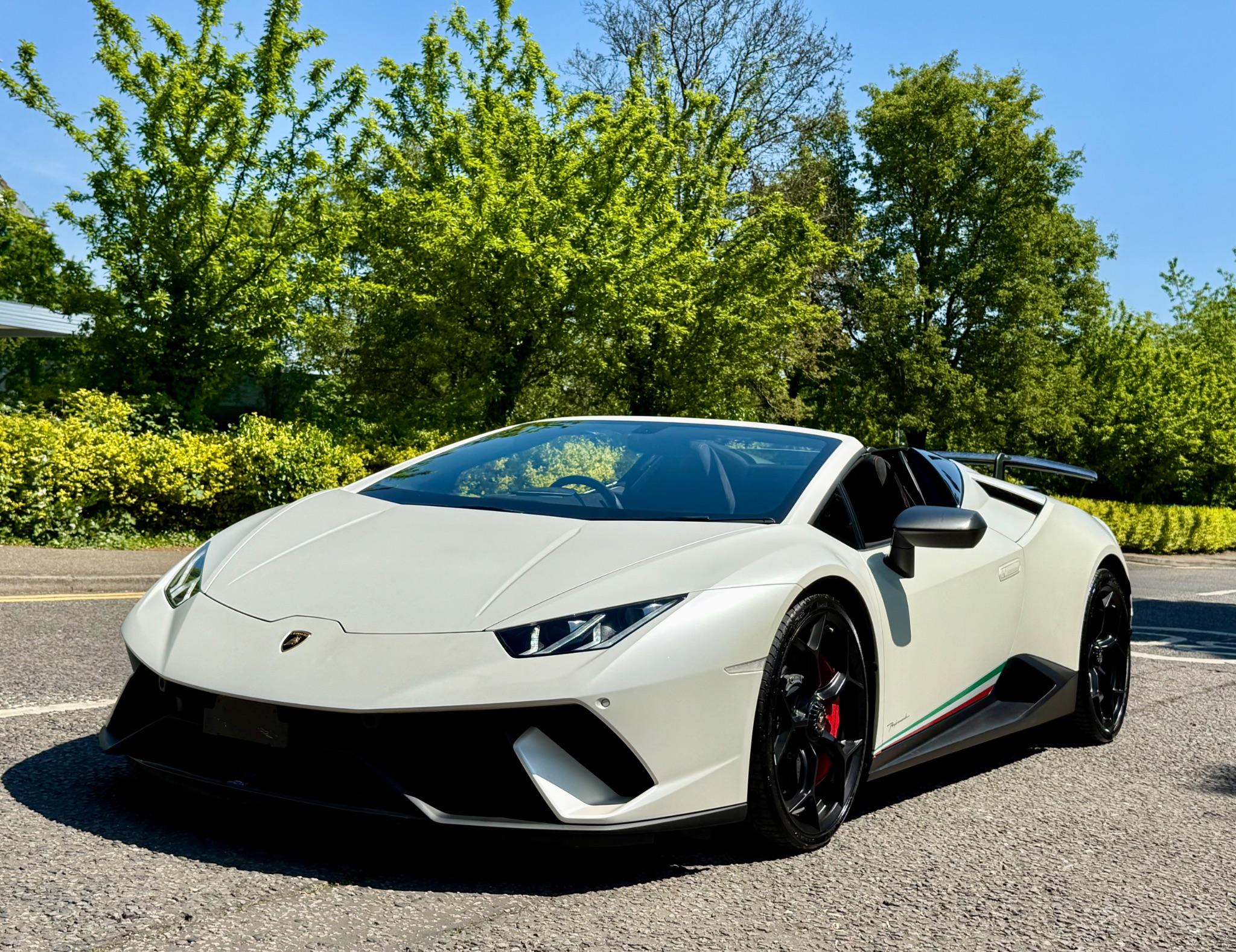 Lamborghini Huracan view 30