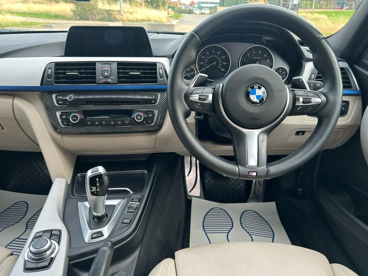 BMW 3 Series view 27