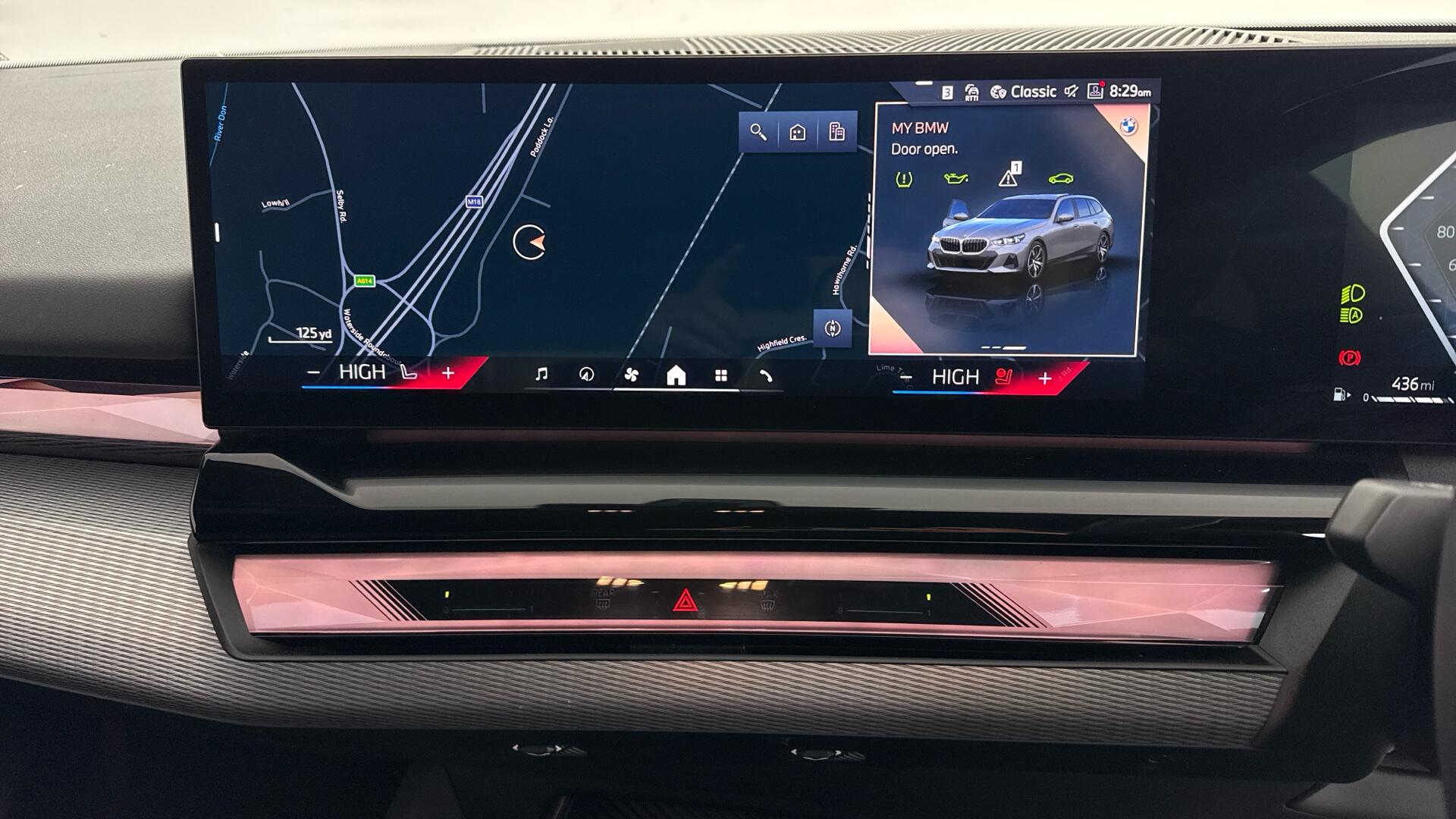 BMW 5 Series view 8