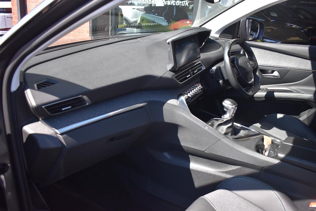 Peugeot 3008 view 39