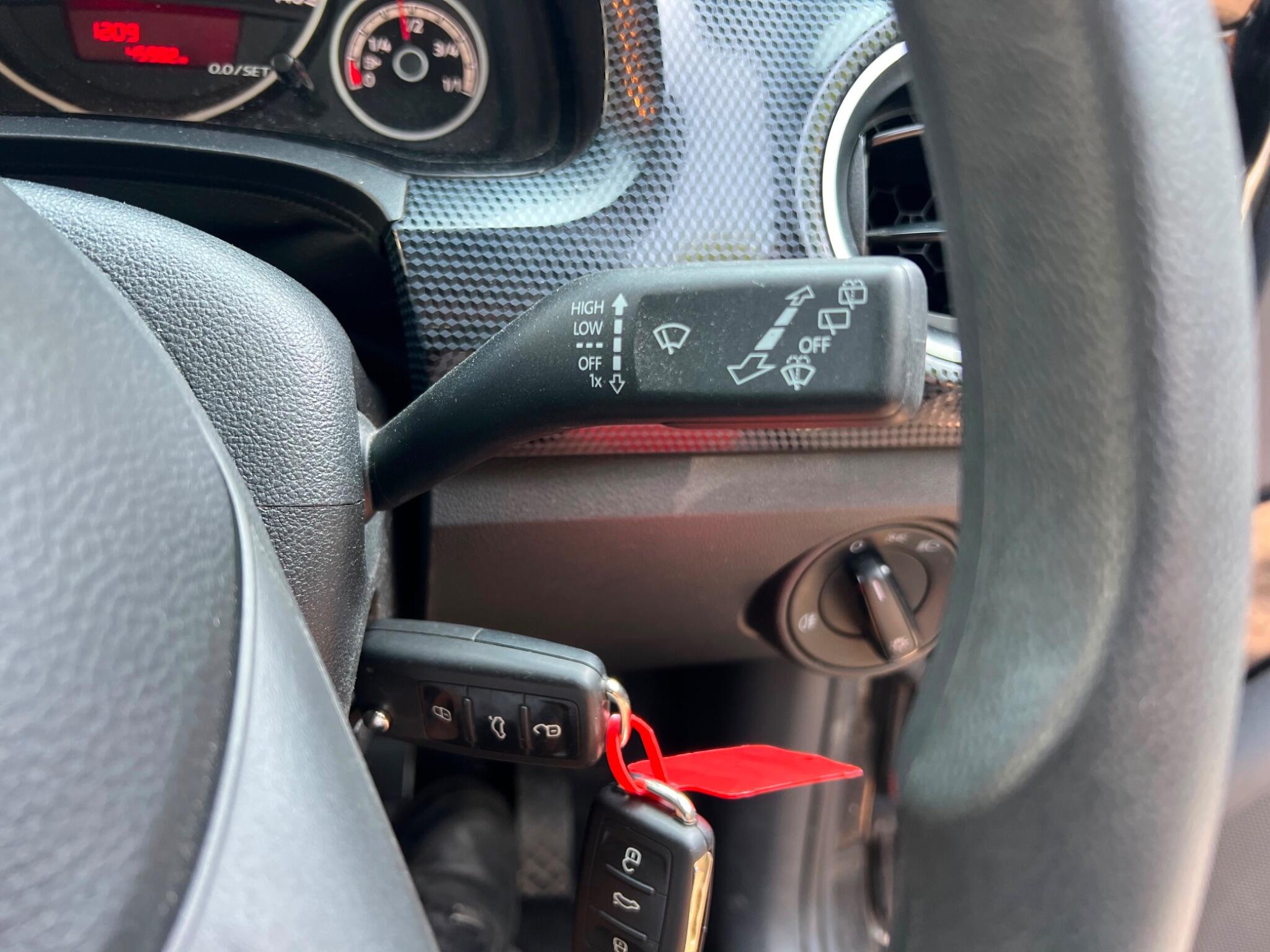 Volkswagen Up! view 12