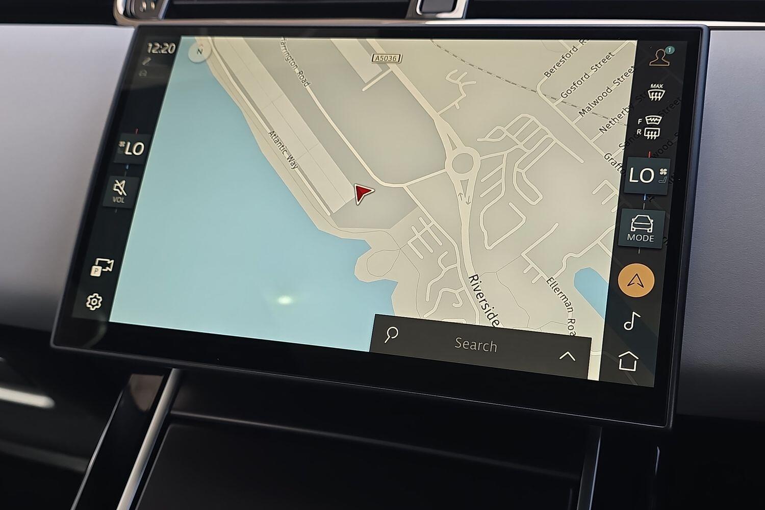 Land Rover Range Rover Evoque view 18