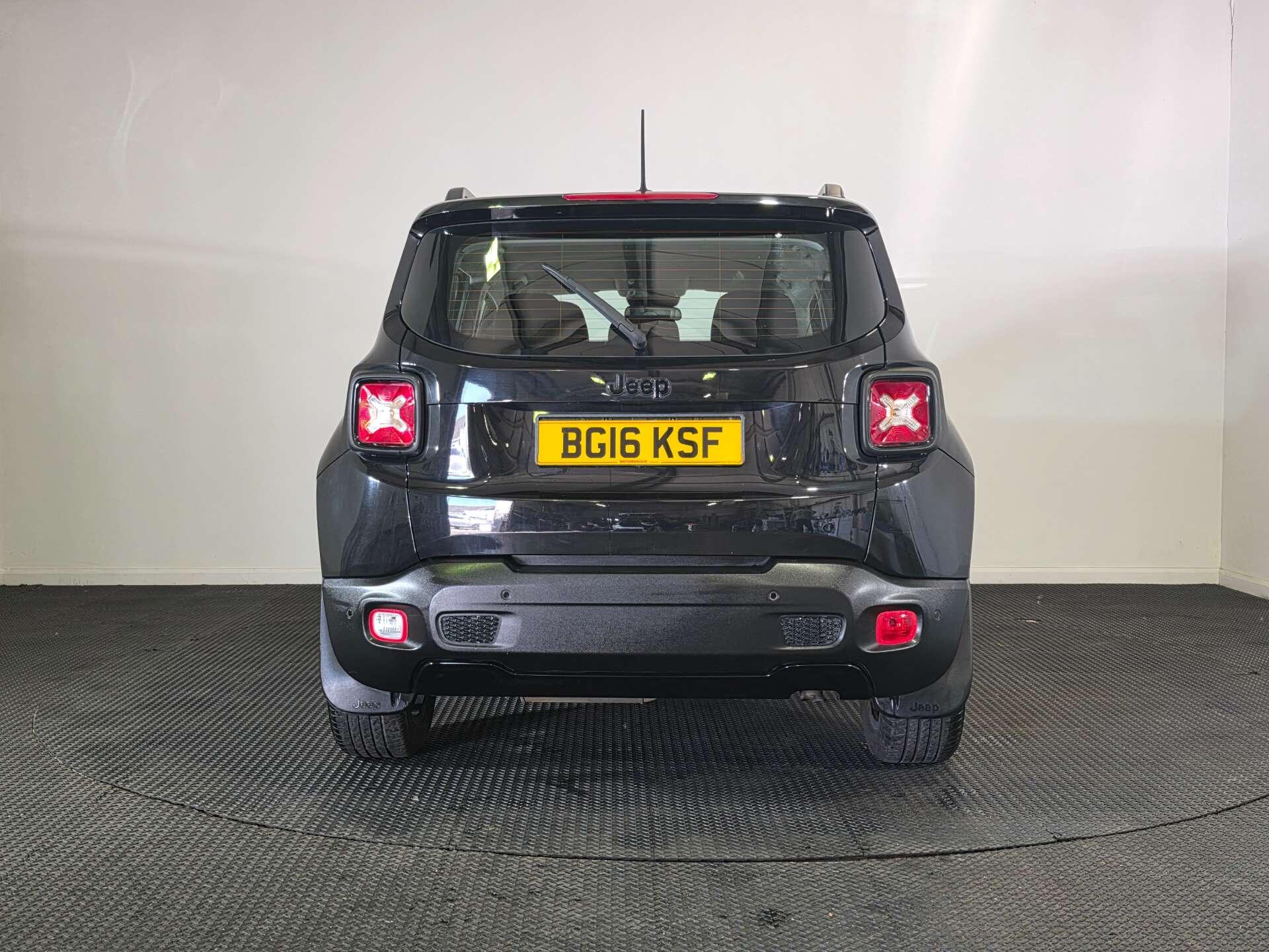 Jeep Renegade view 6