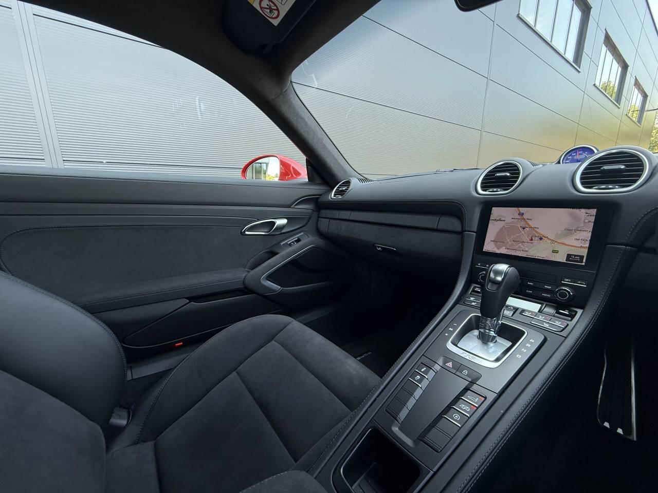 Porsche Cayman view 29