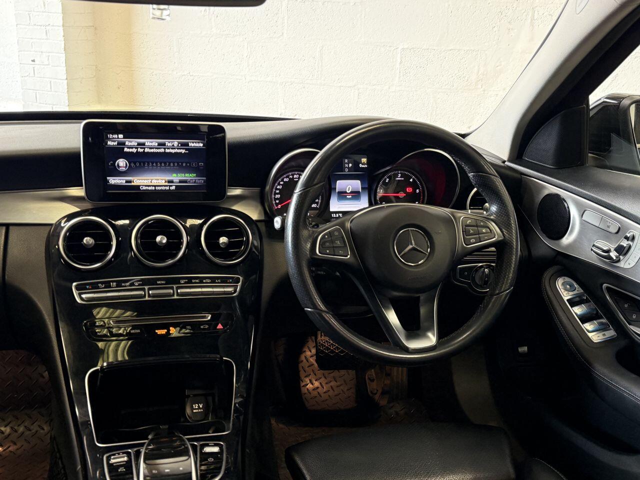 Mercedes-Benz C-Class view 35