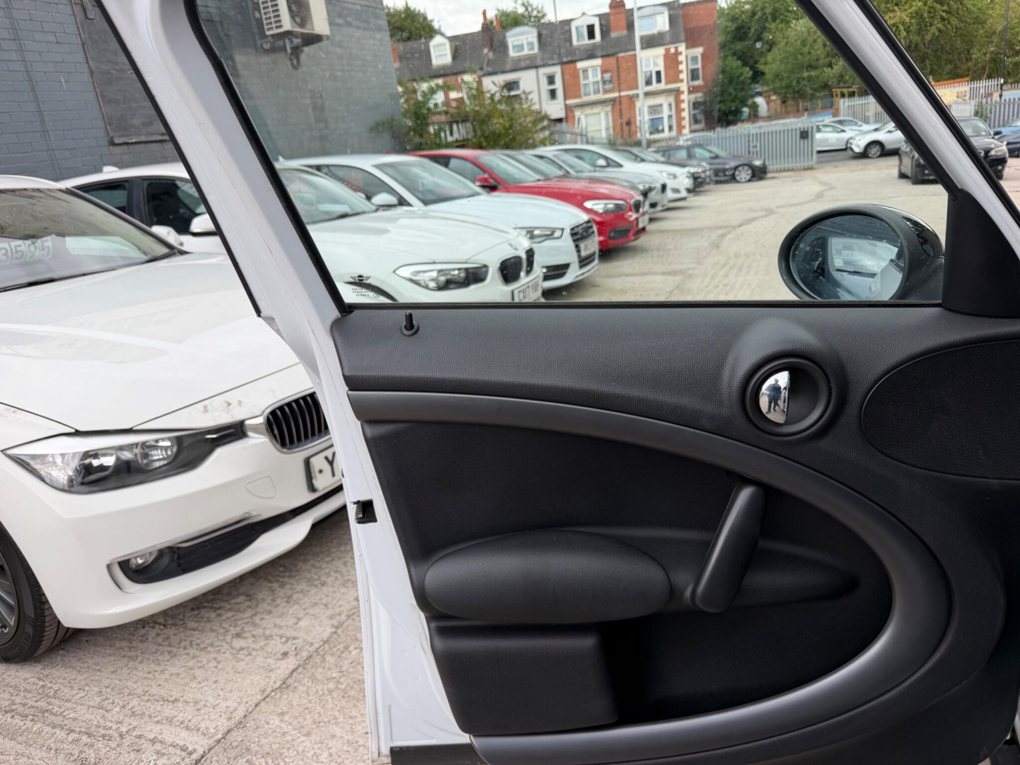 Mini Countryman view 14