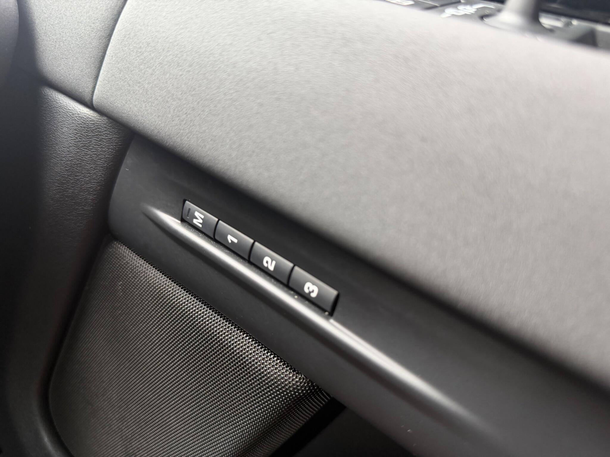 Land Rover Range Rover Evoque view 48
