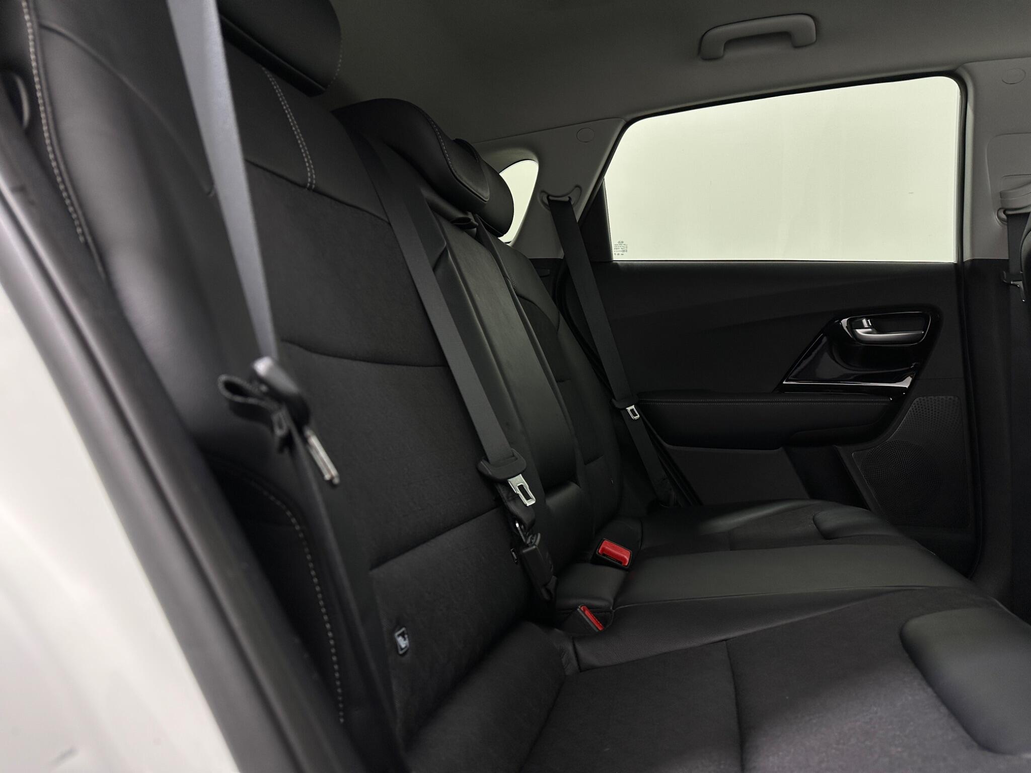 Kia Niro view 41