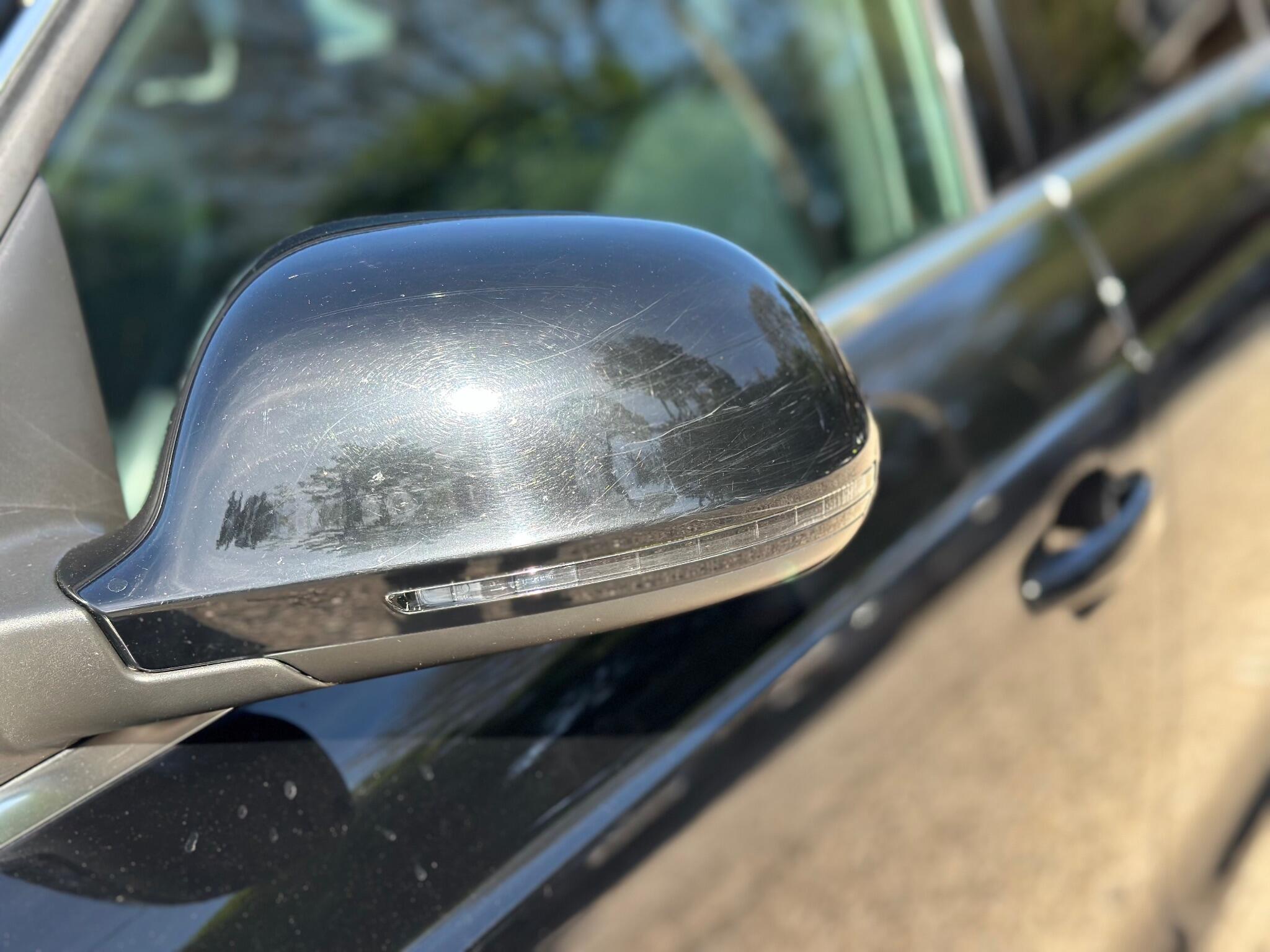 Audi Q3 view 21