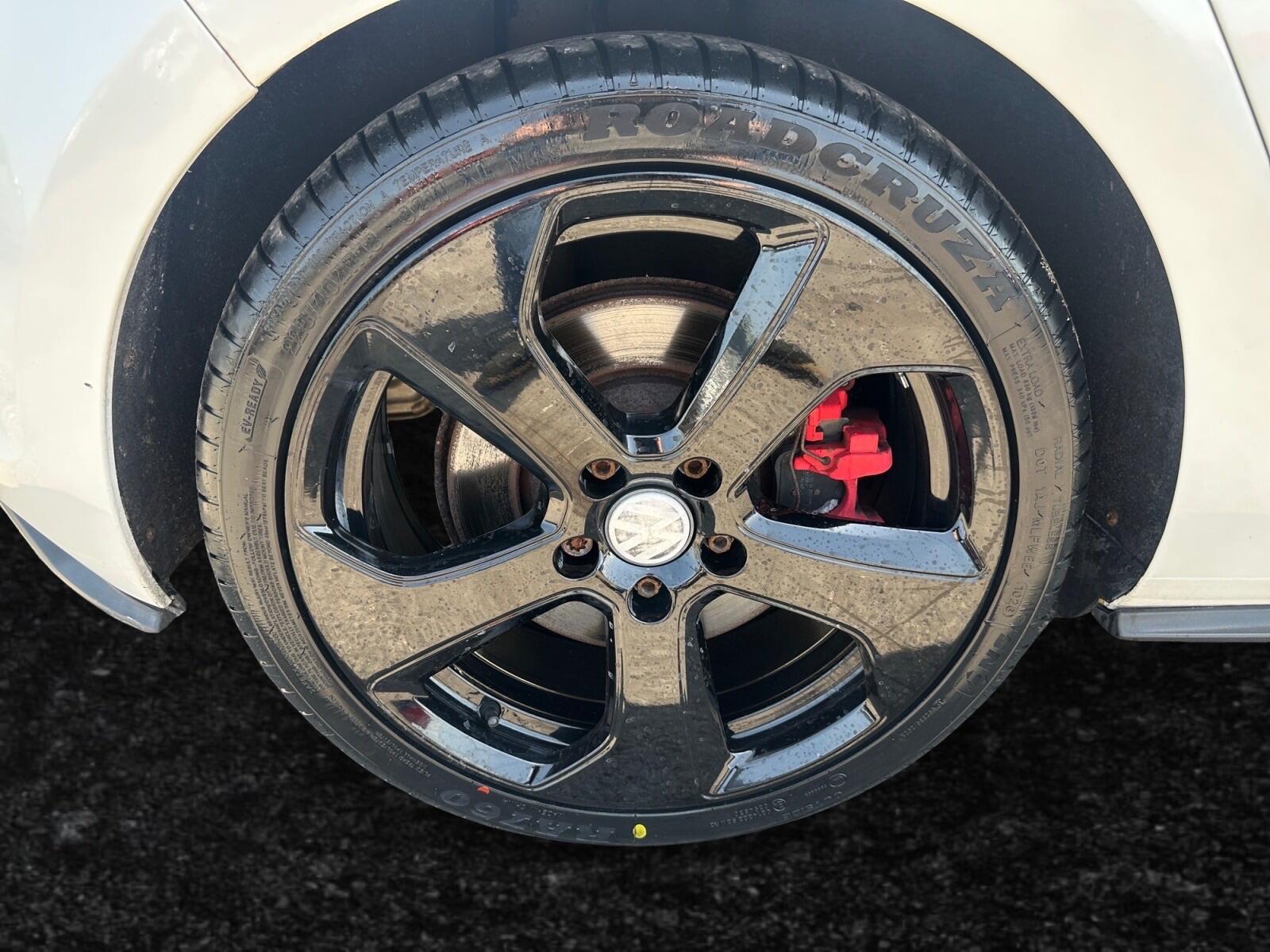 Volkswagen Golf view 12