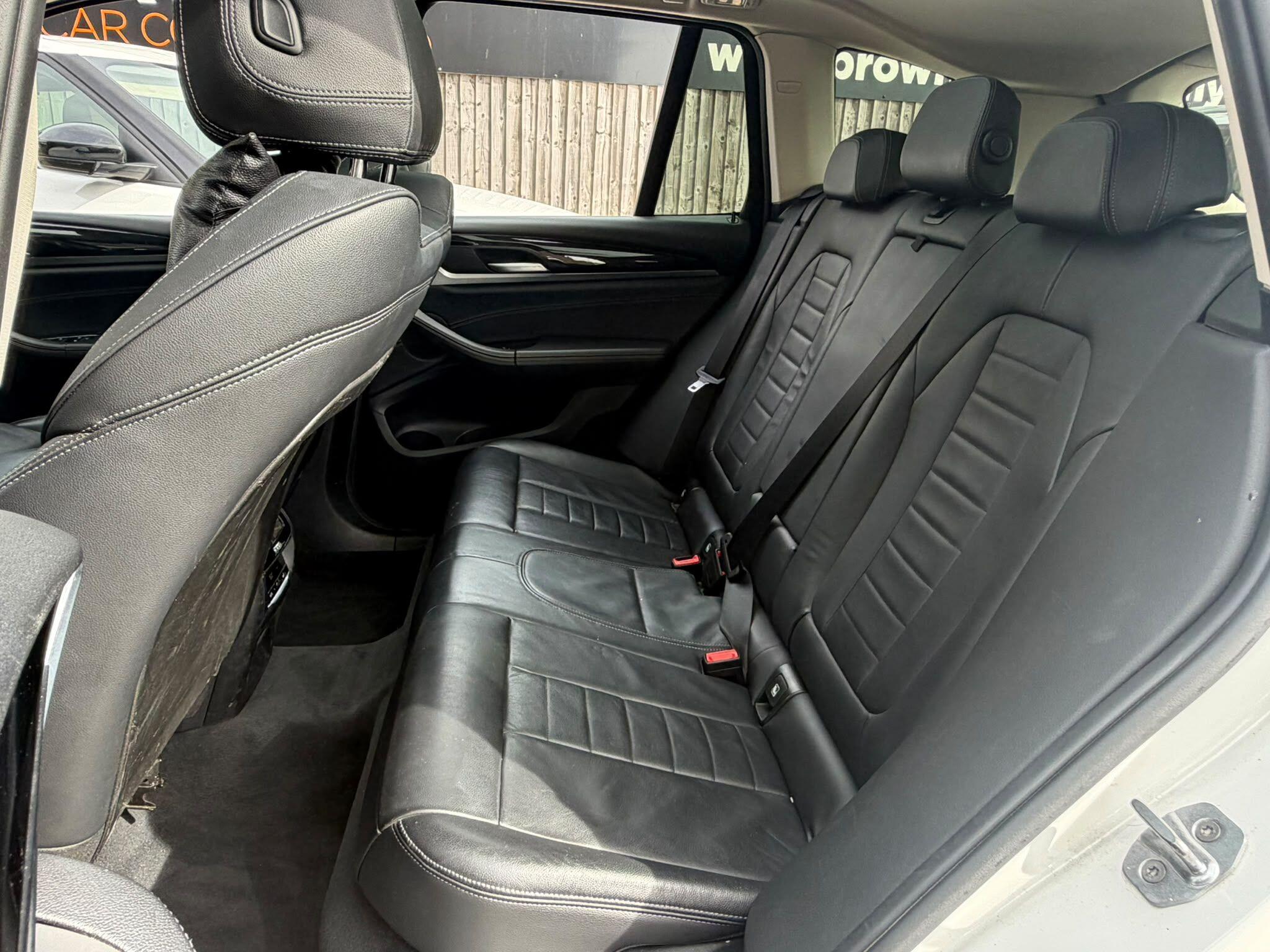 BMW X3 view 15