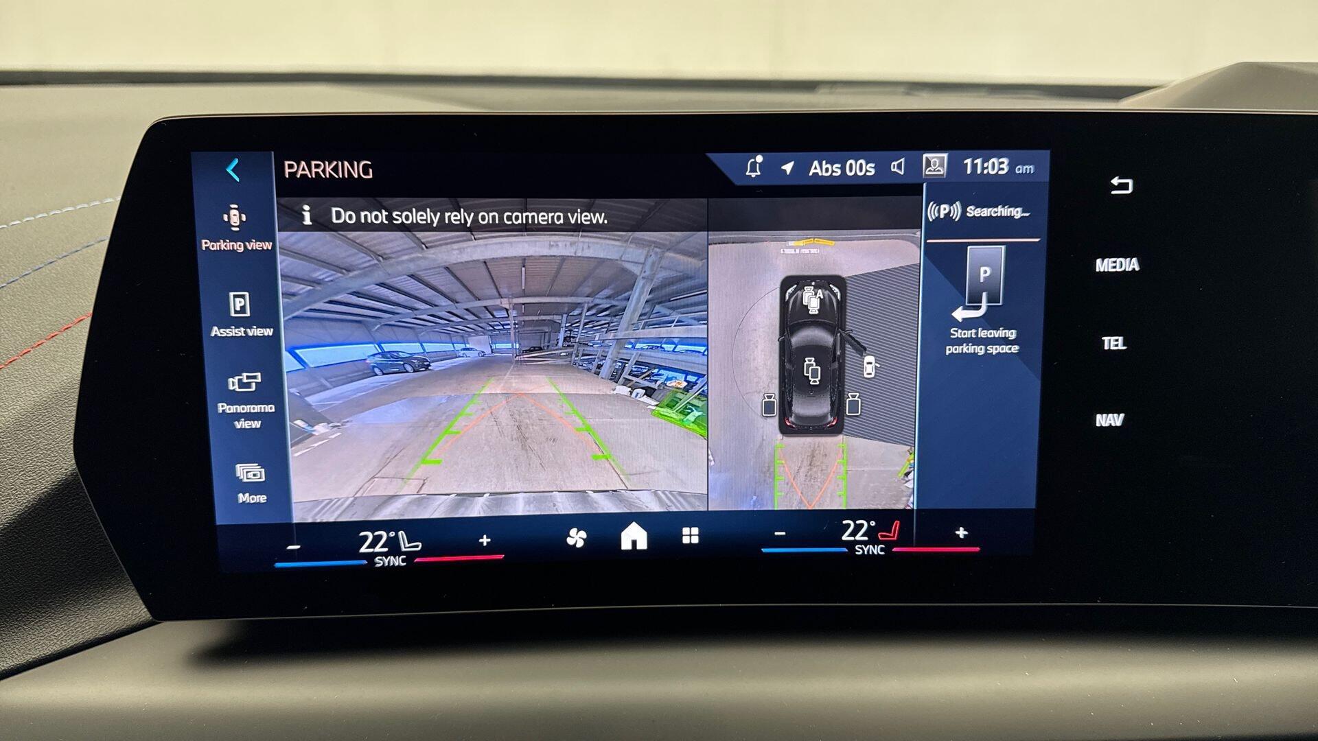 BMW 2 Series view 24