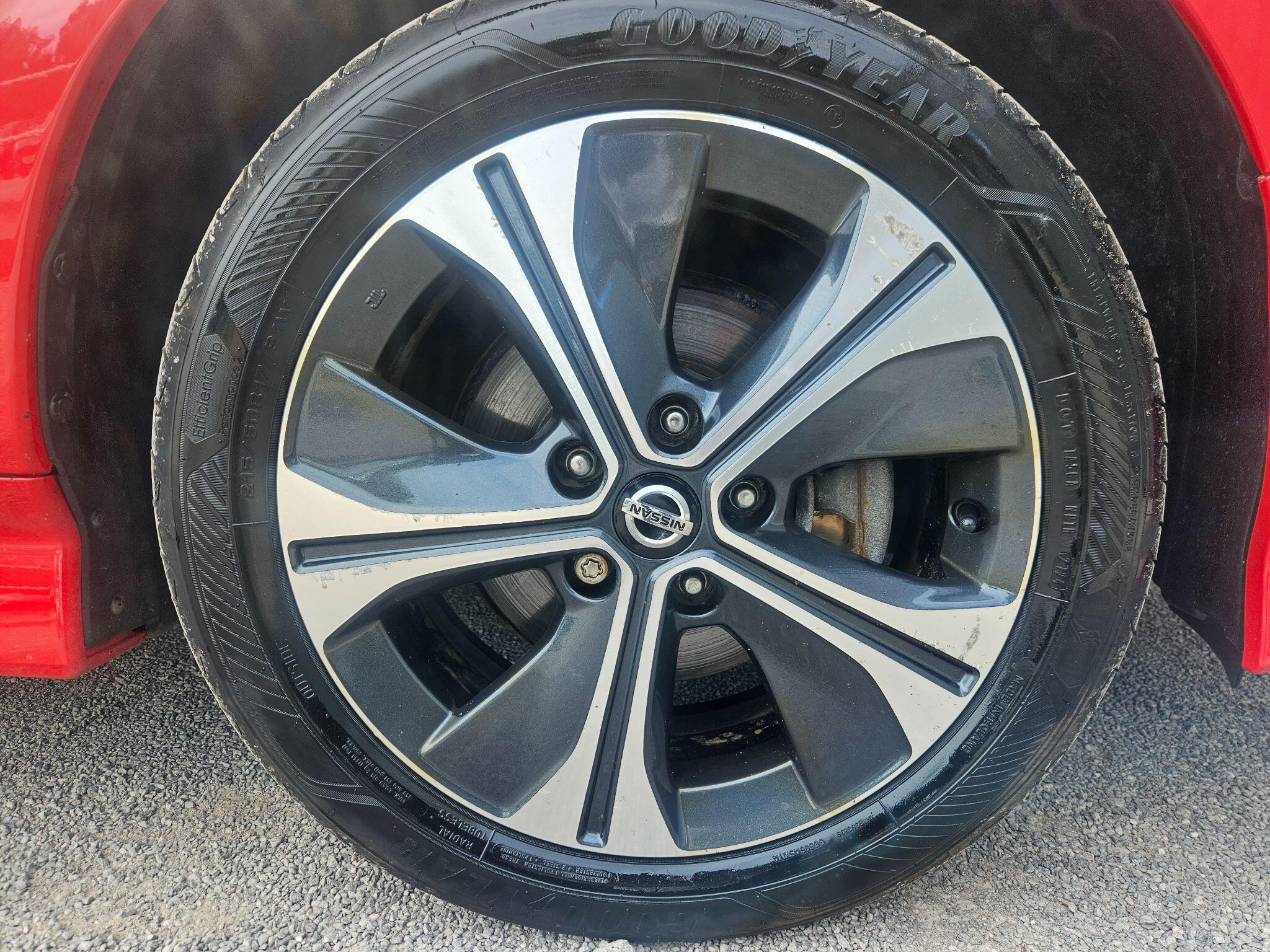 2022 Nissan Leaf image 59
