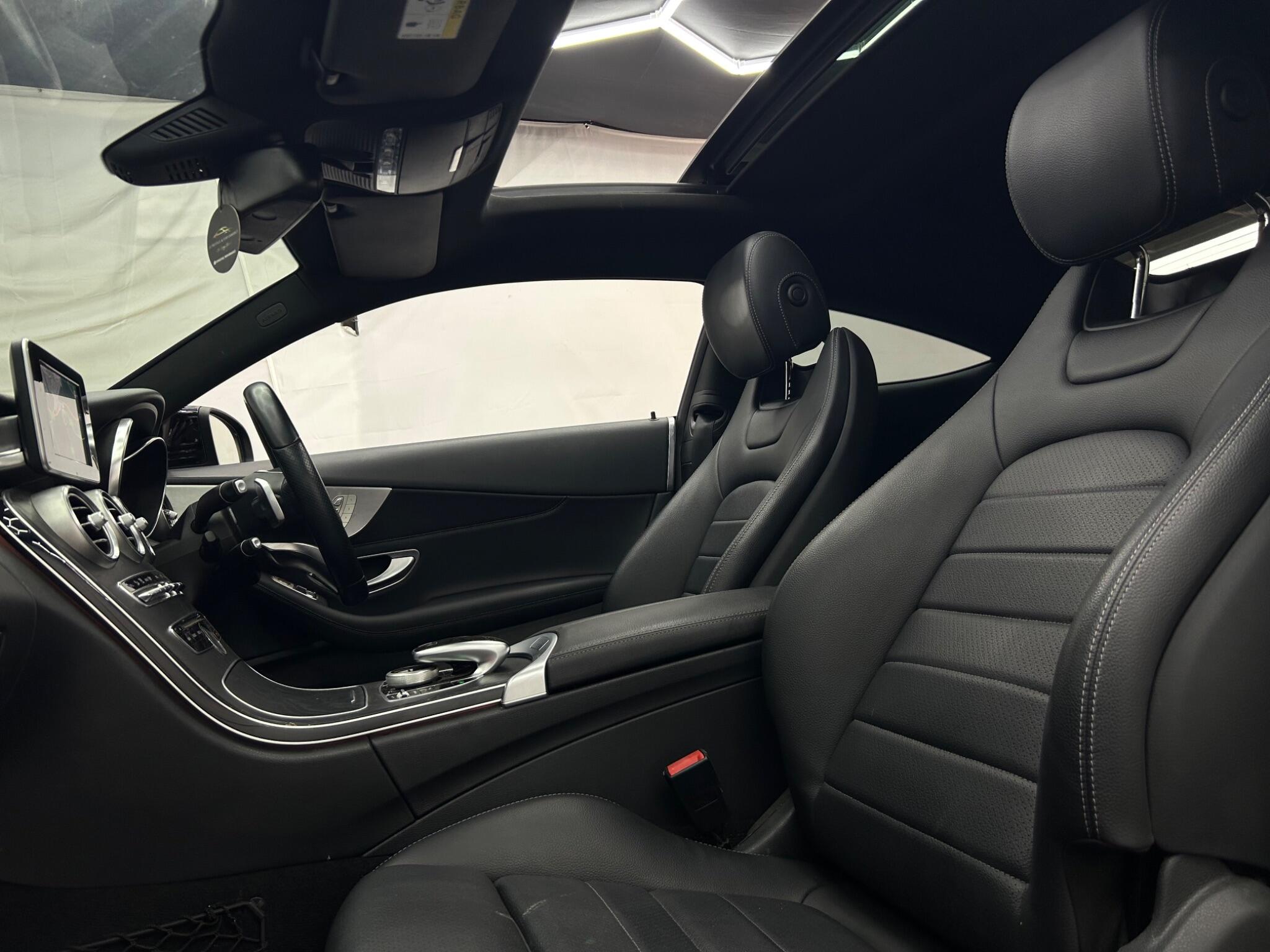 Mercedes-Benz C-Class view 43