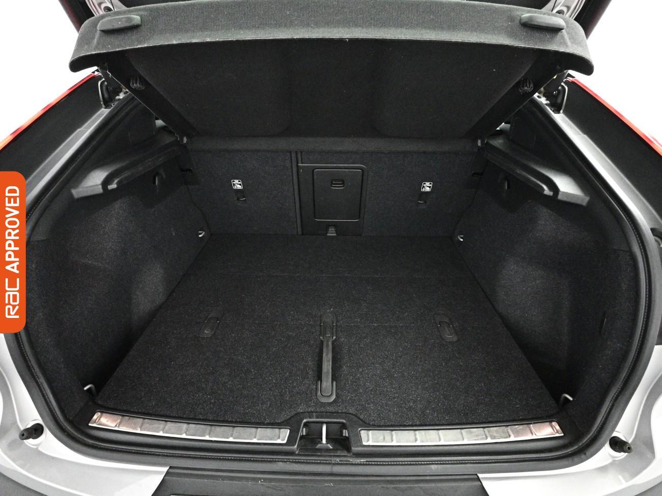 Volvo C40 view 29