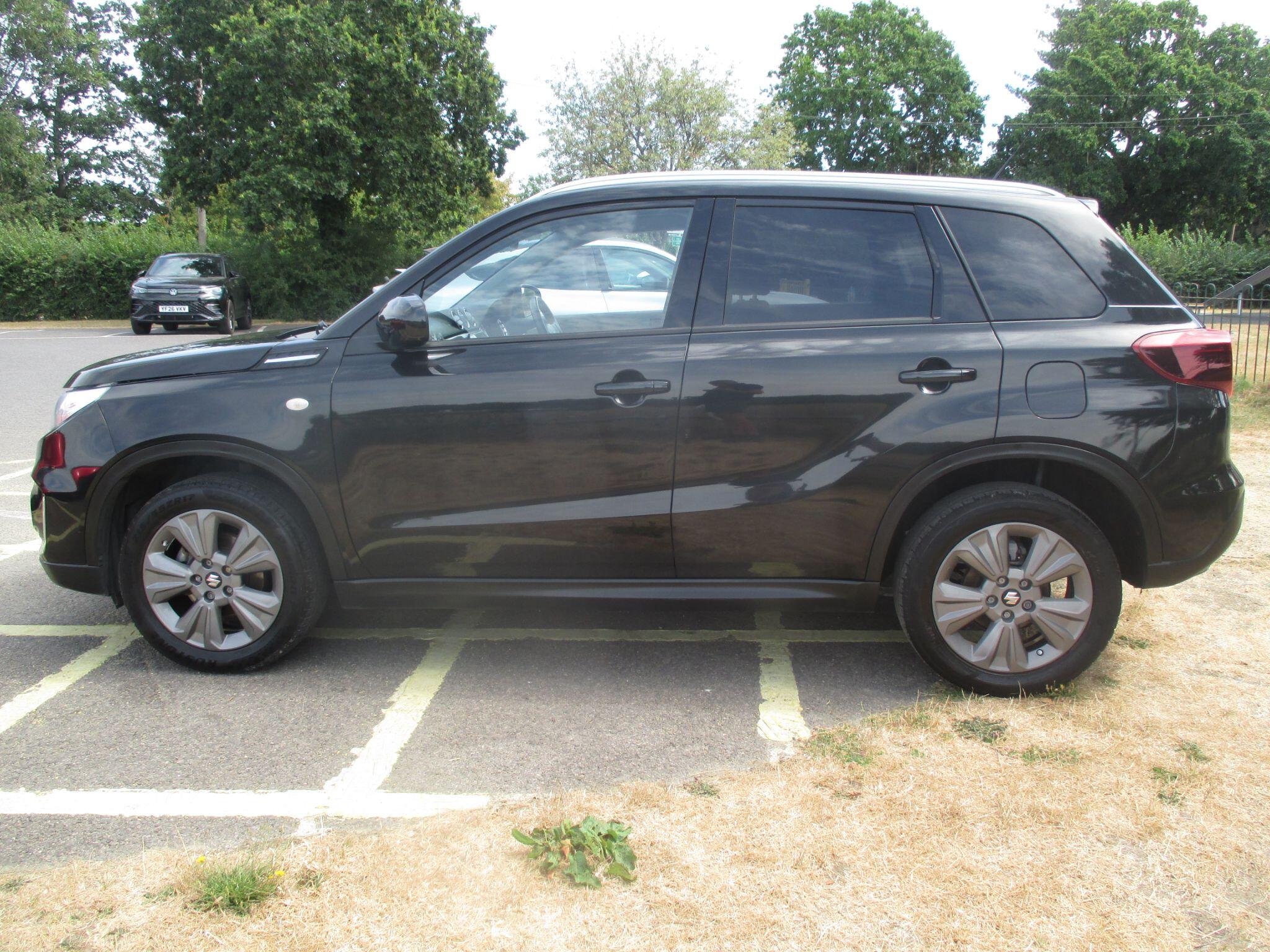 Suzuki Vitara view 16