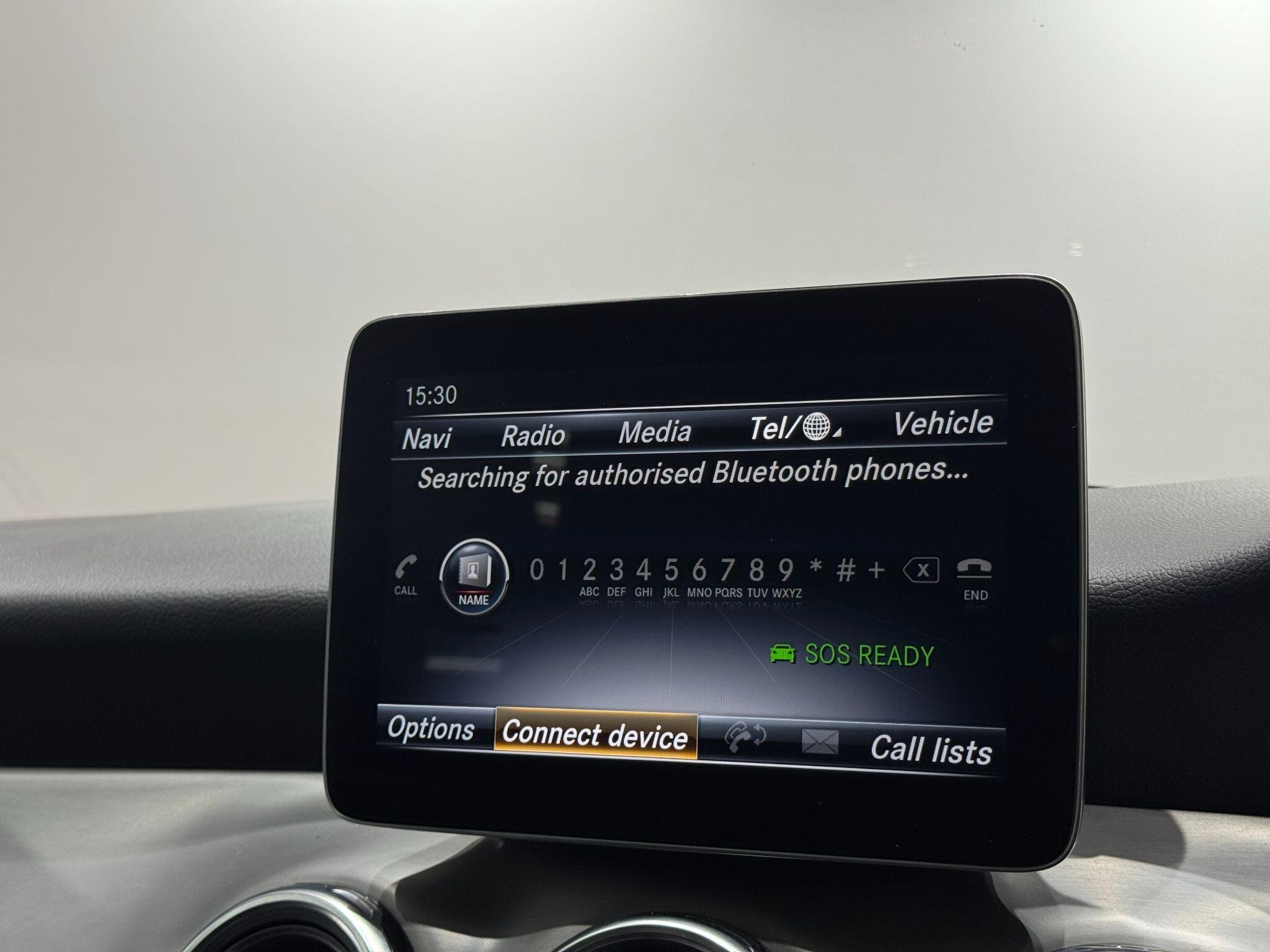 Mercedes-Benz Gla view 30
