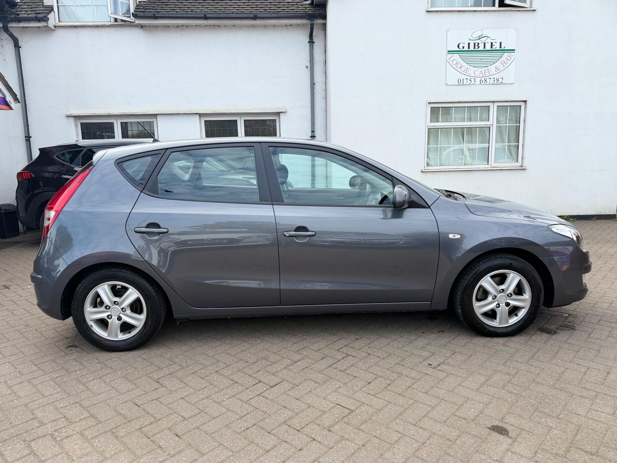 Hyundai I30 view 9