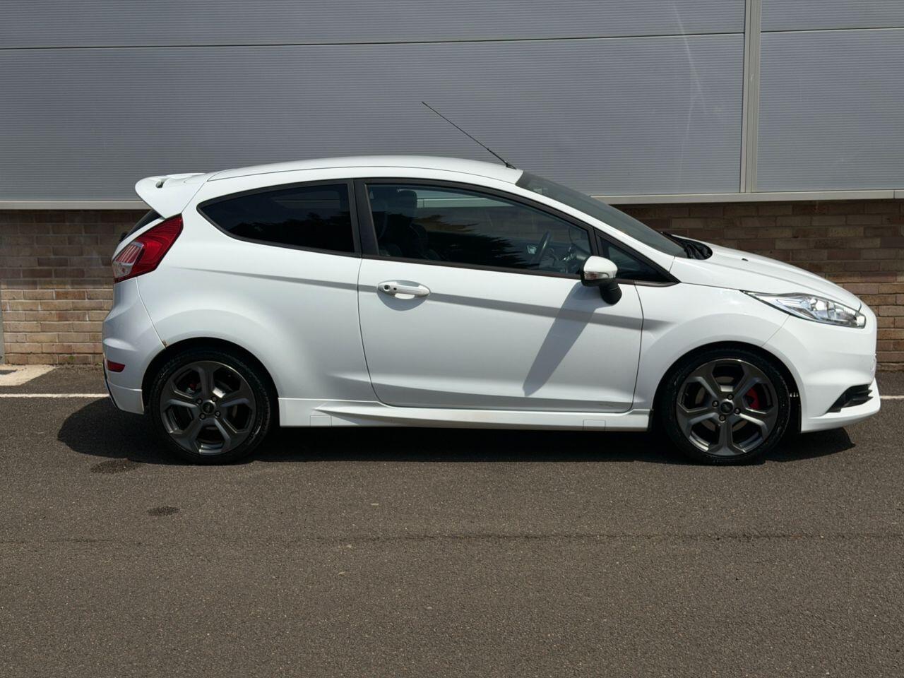 Ford Fiesta view 7