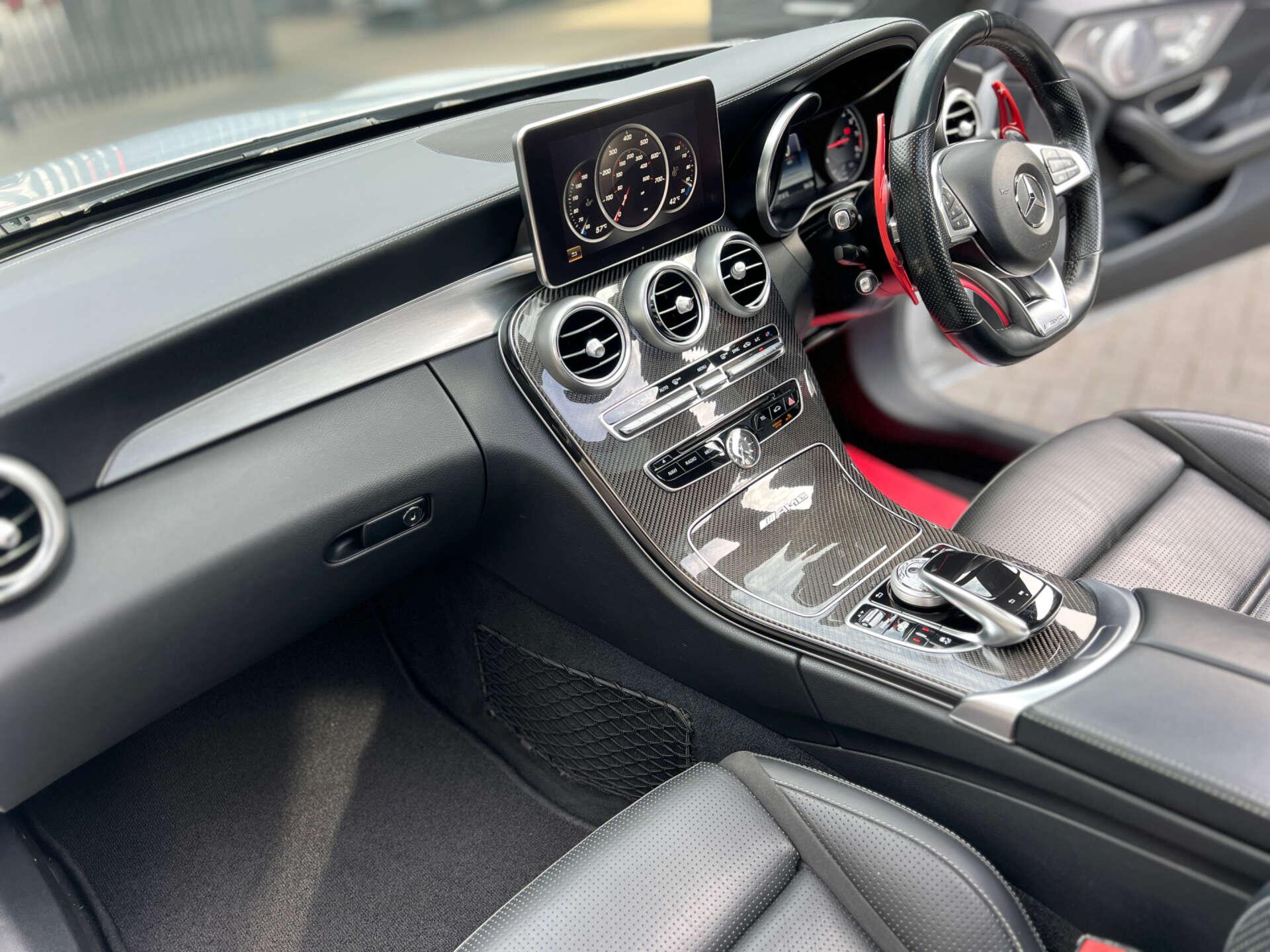 Mercedes-Benz C Class view 33