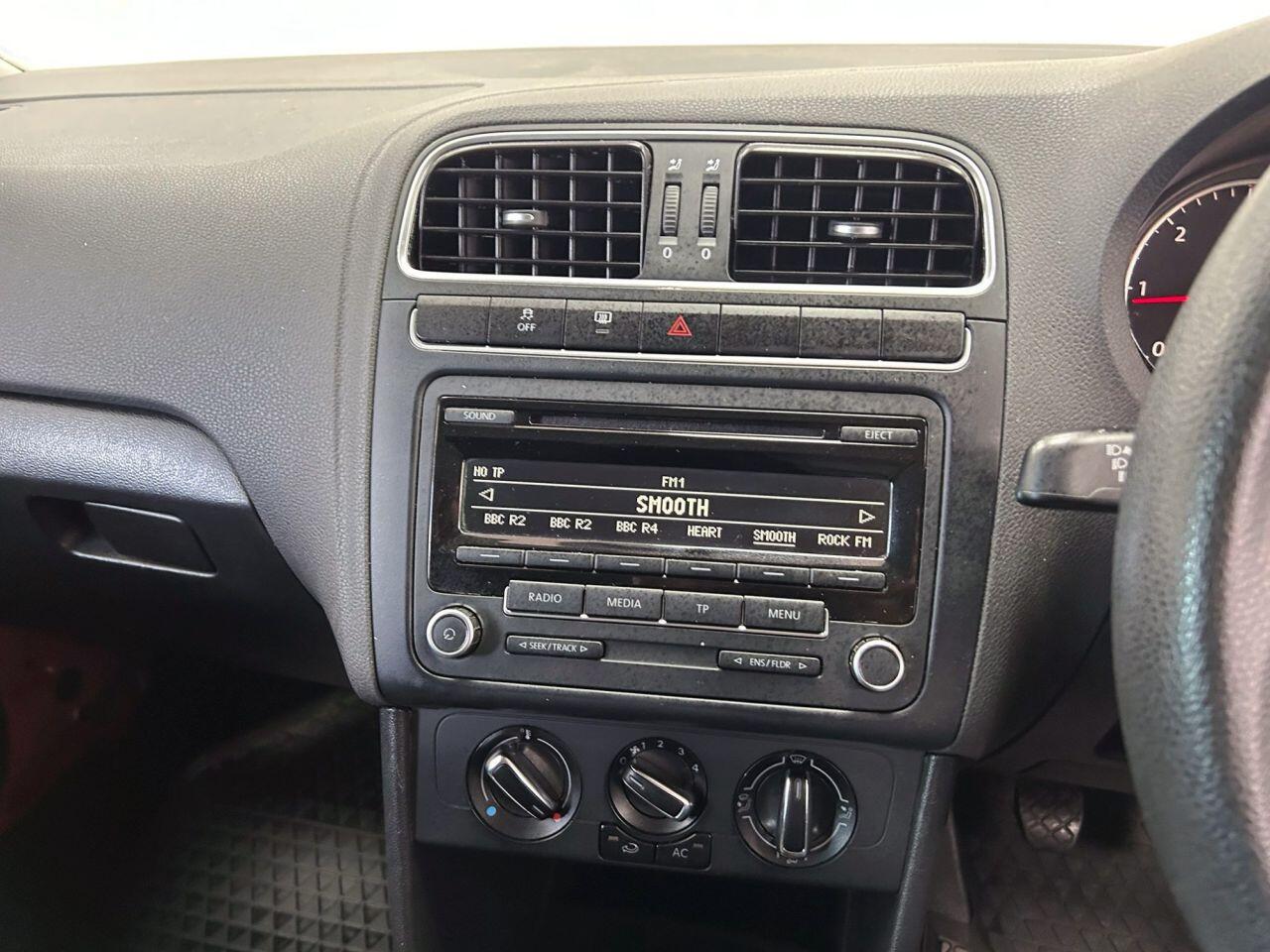 Volkswagen Polo view 16