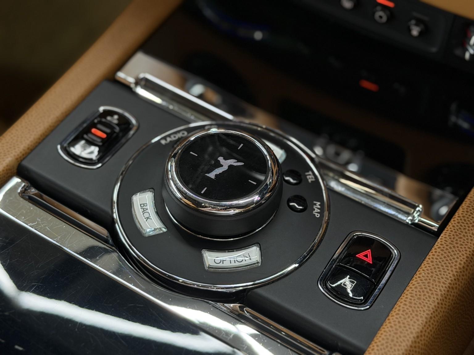 Rolls-Royce Wraith view 52