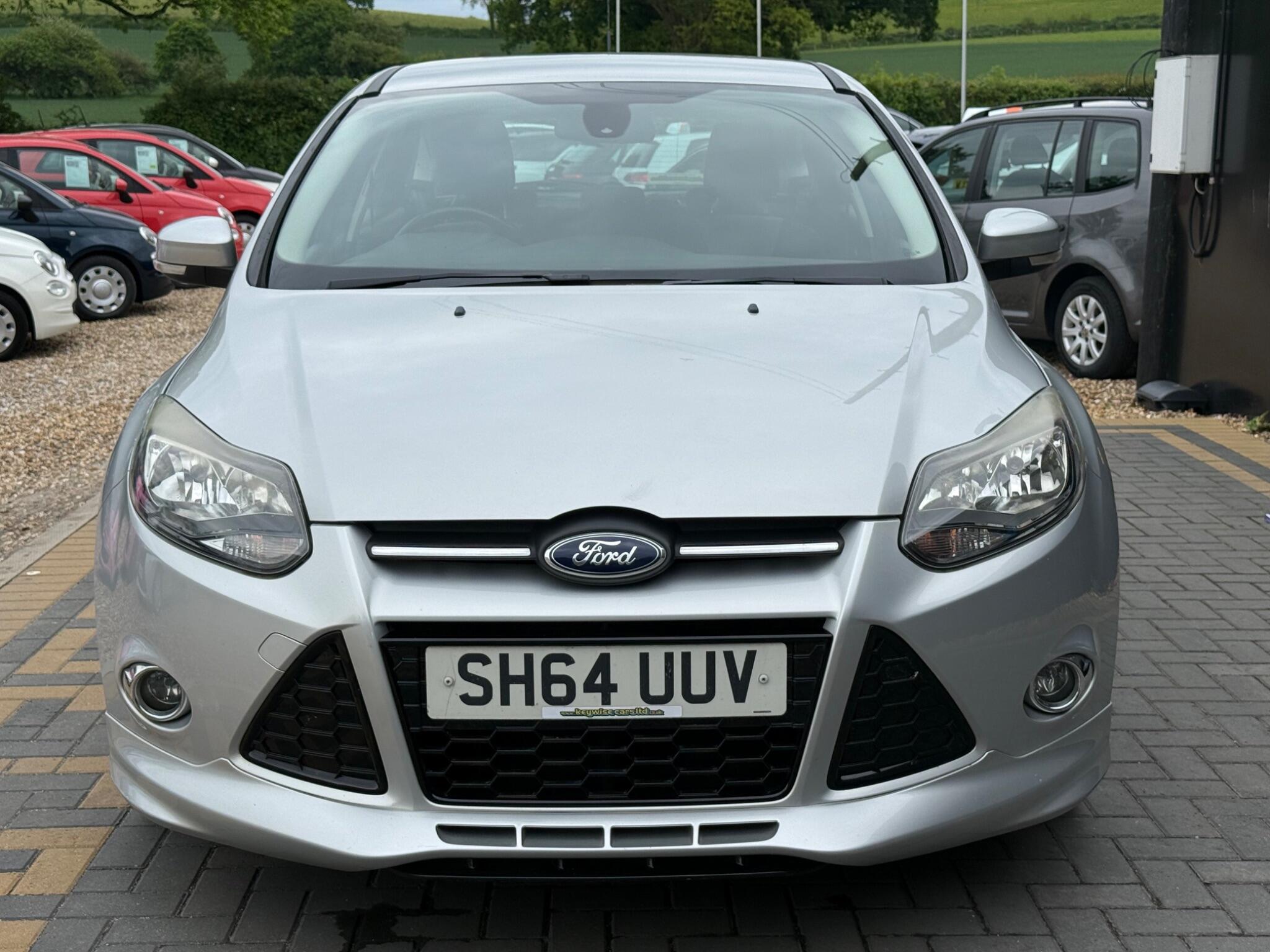 Ford Focus view 10