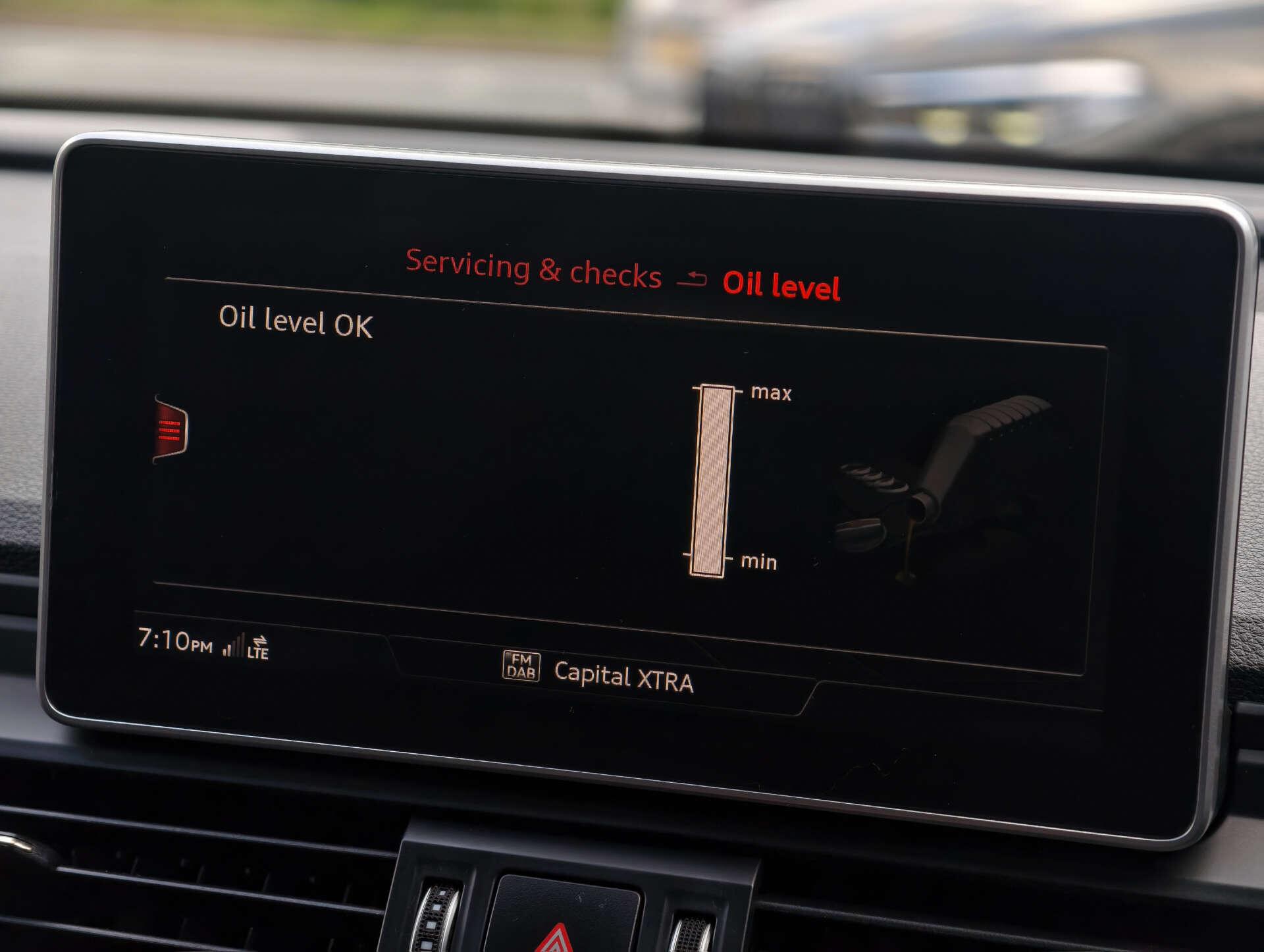 Audi SQ5 view 65