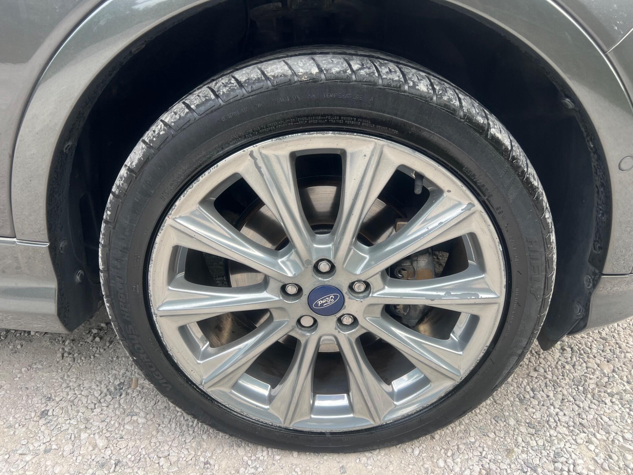 Ford Kuga view 42